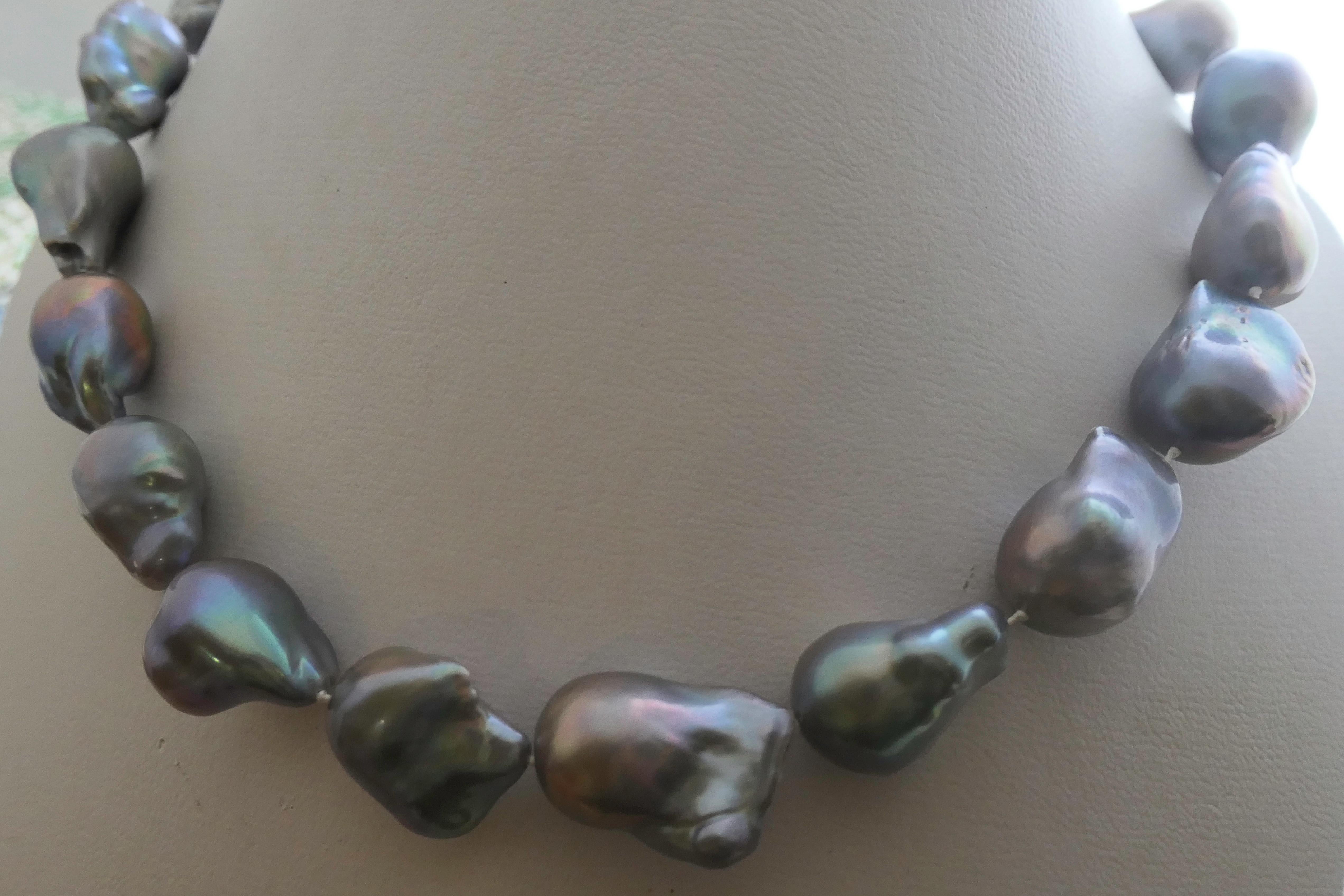 25-30mm Süßwasser Barock Grau Perlenkette Sterling Silber Verschluss - 18 Zoll im Angebot 1