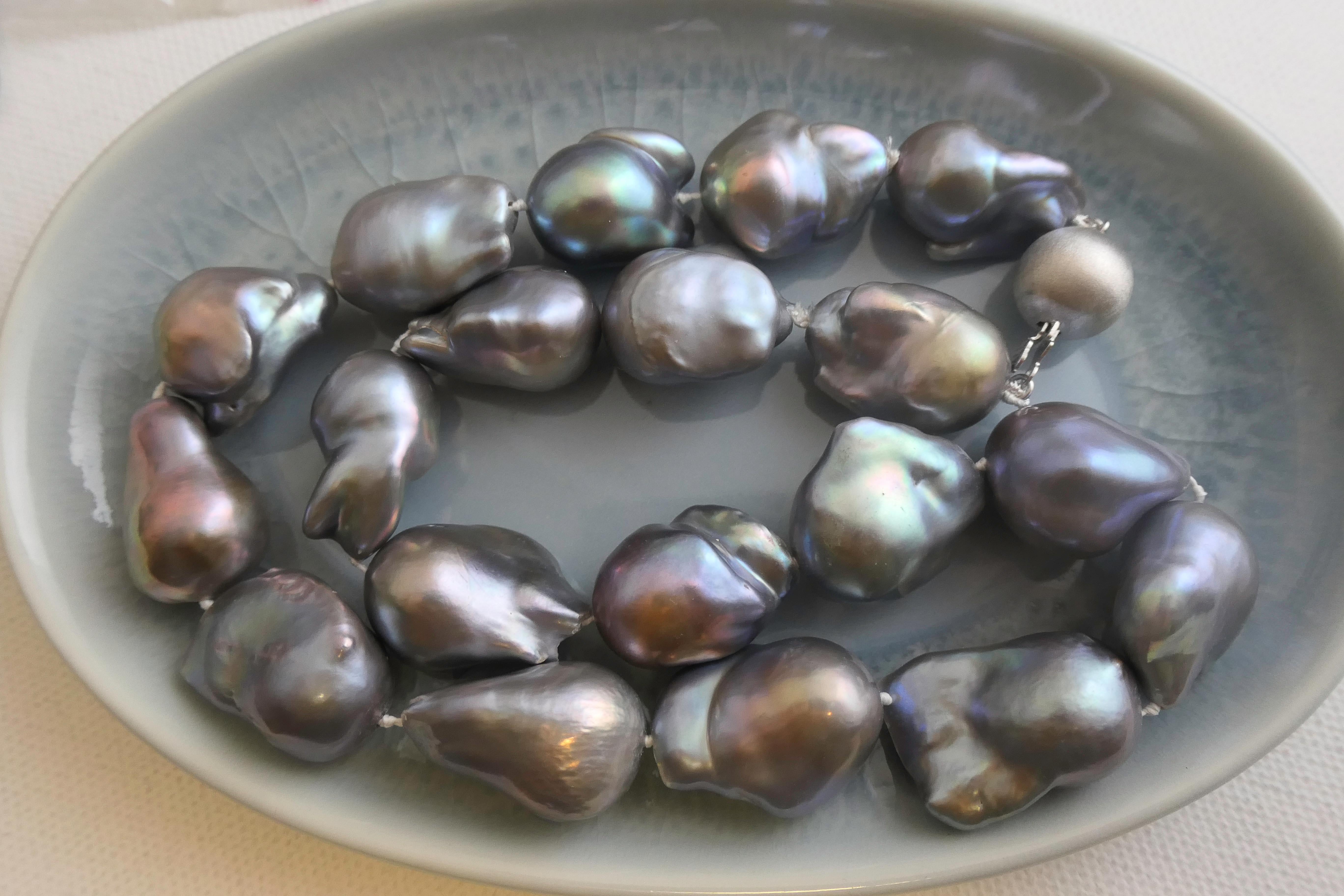 25-30mm Süßwasser Barock Grau Perlenkette Sterling Silber Verschluss - 18 Zoll im Angebot 4