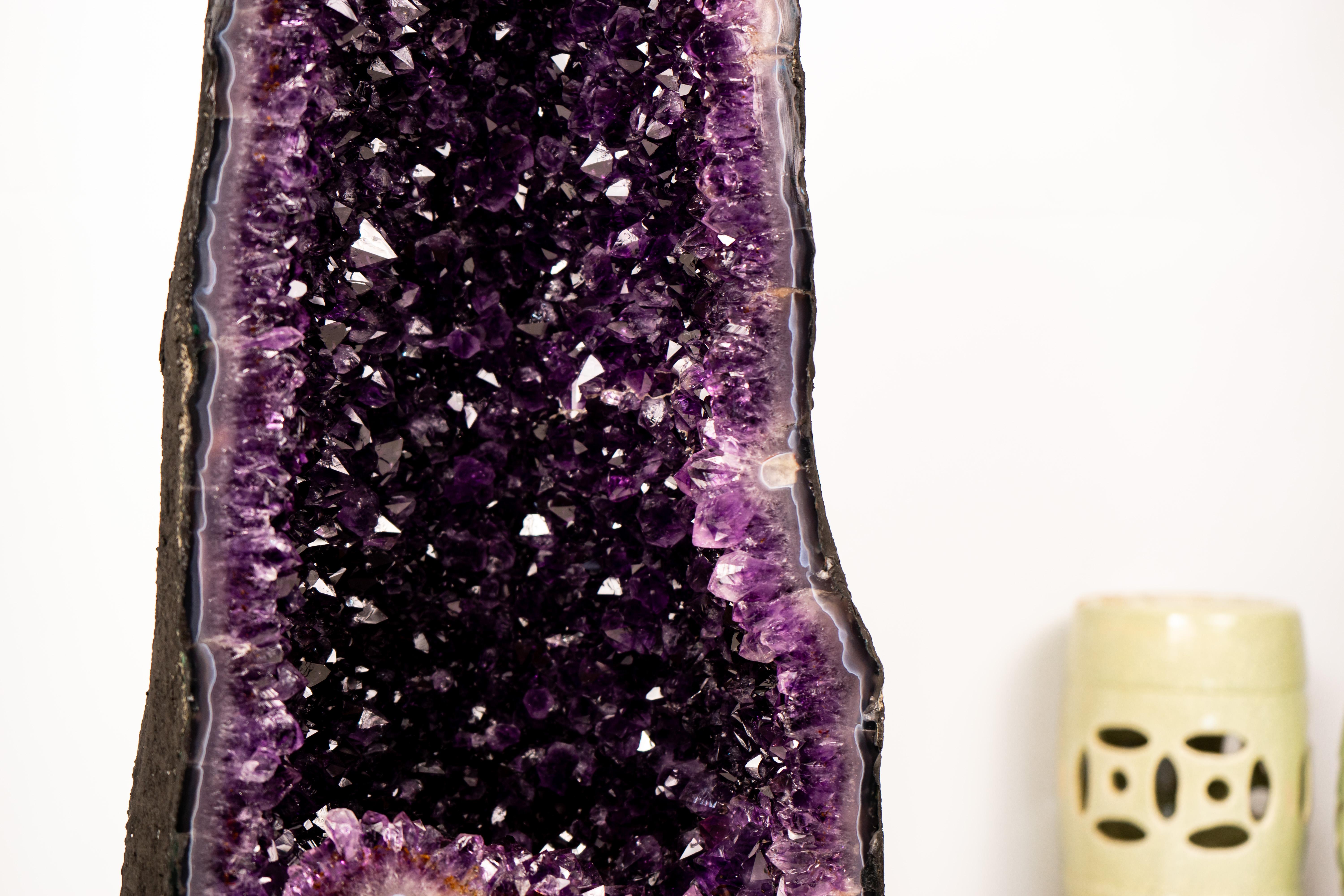 XXIe siècle et contemporain Géode d'améthyste mauve foncé de 25
