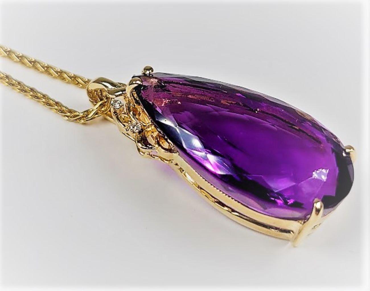 25 Carat Amethyst and Diamond Enhancer Yellow Gold Chain In Good Condition For Sale In Dallas, TX