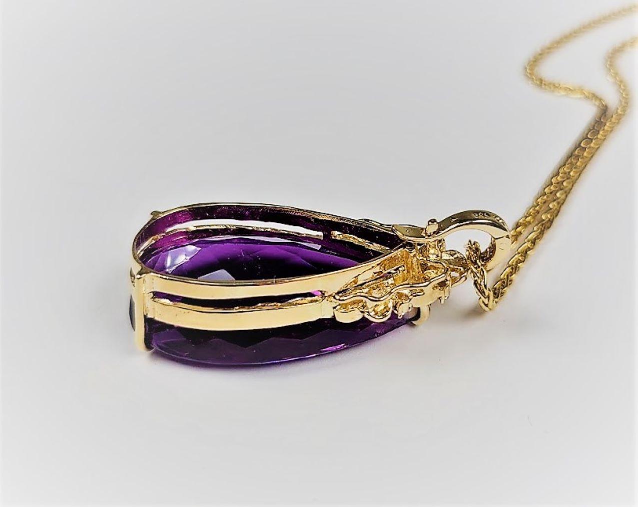 25 Carat Amethyst and Diamond Enhancer Yellow Gold Chain For Sale 1