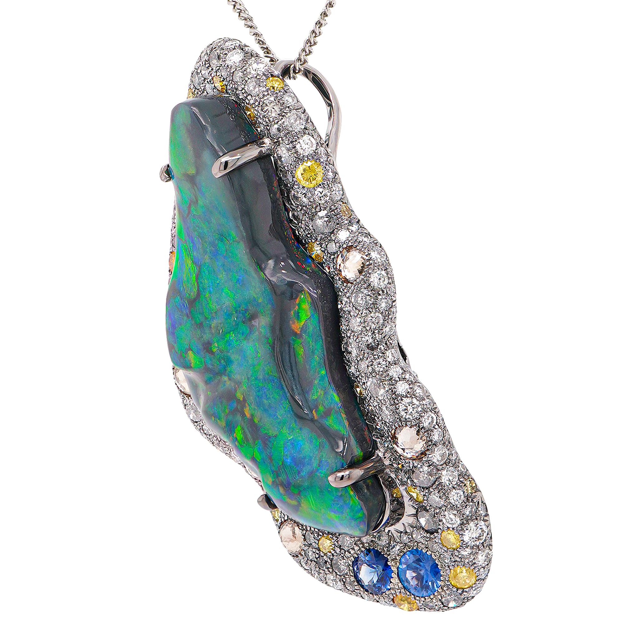 Art Nouveau 25 Carati Opale nero australiano 