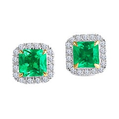 2,02 Karat Smaragd im Kissenschliff und natürliche Diamant-Ohrringe in 18k W/Y ref1628 mit Smaragd im Kissenschliff