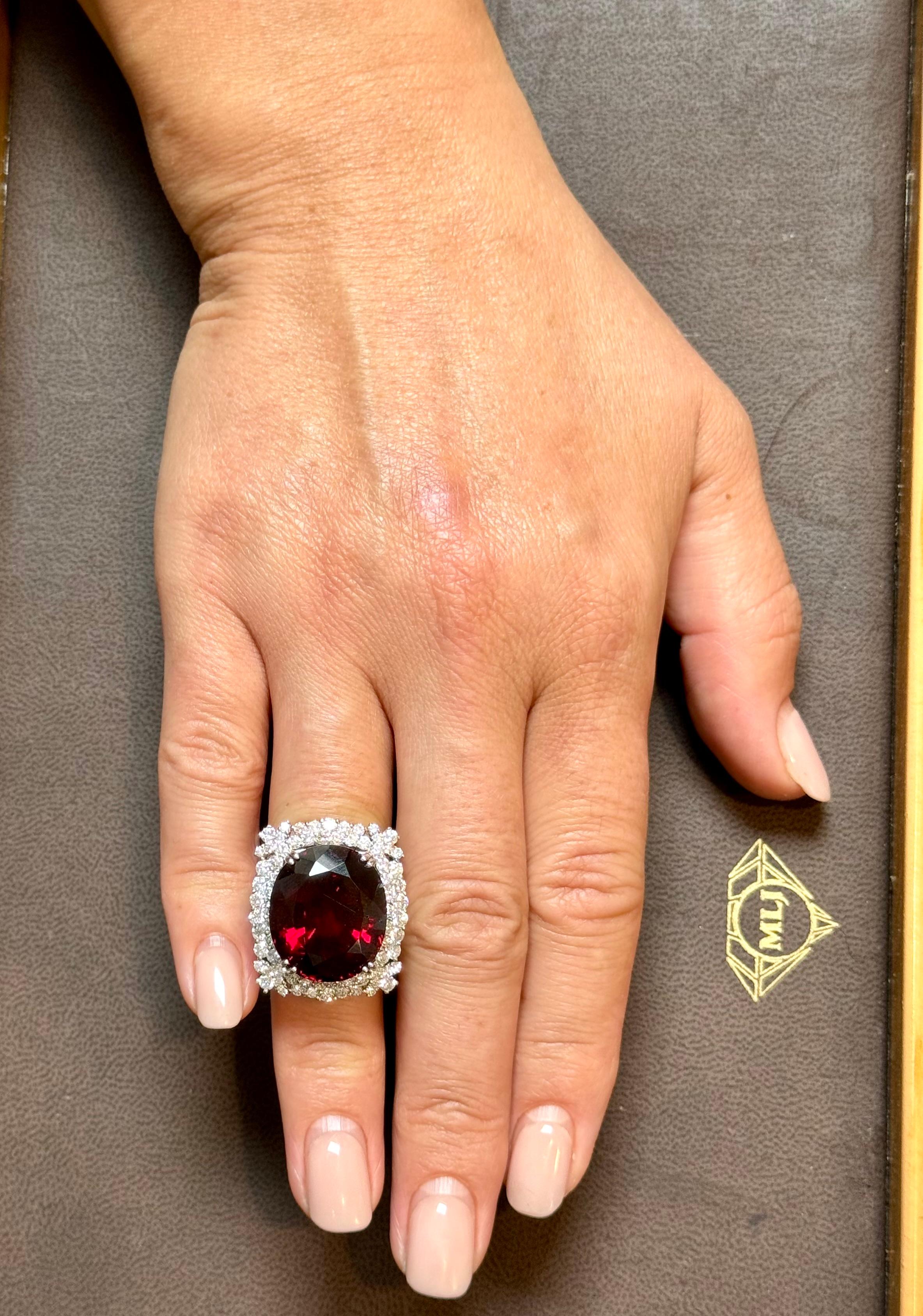 Bague en or 18 carats, grenat rhodolite de forme coussin de 25 carats et diamants de 5,8 carats en vente 8