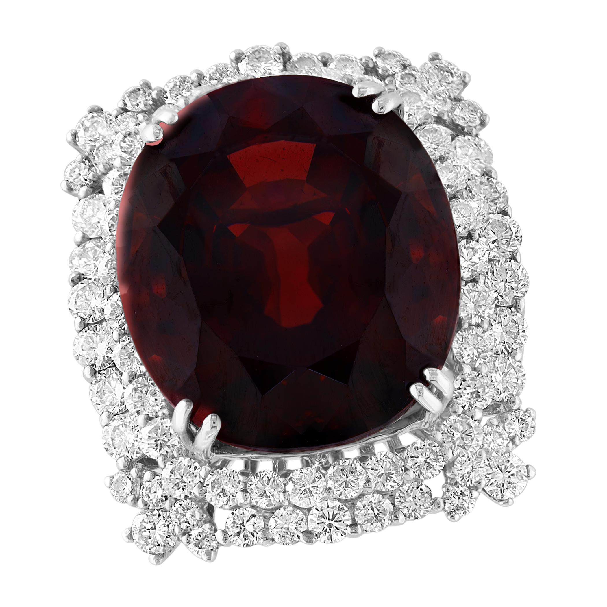 25 Carat Cushion Shape Rhodolite Garnet and 5.8 Carat Diamond Ring 18 Karat Gold For Sale 4