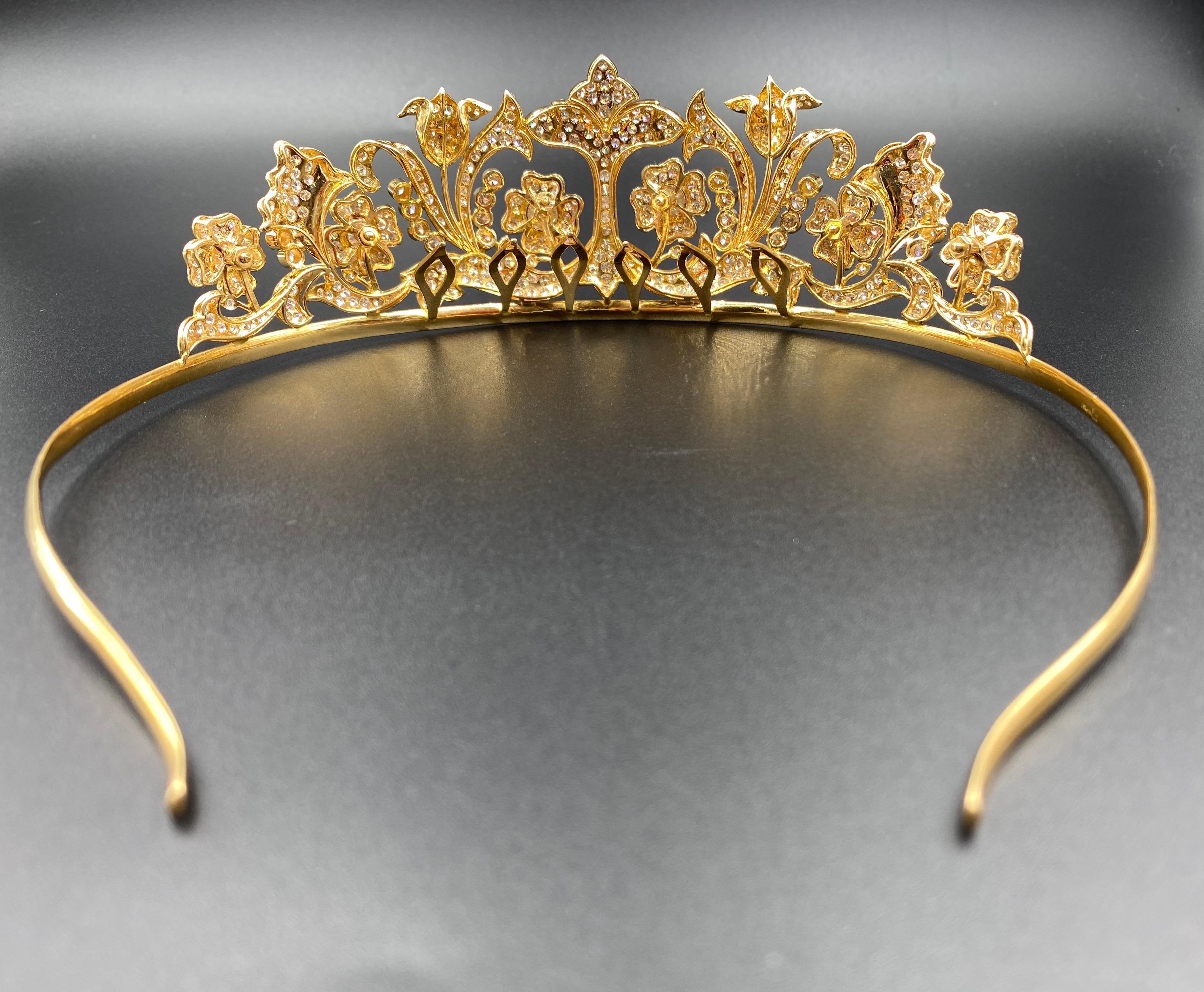 25 Carat Diamond and Gold Retro Tiara with 5 Carat Total Weight Diamonds Center 2