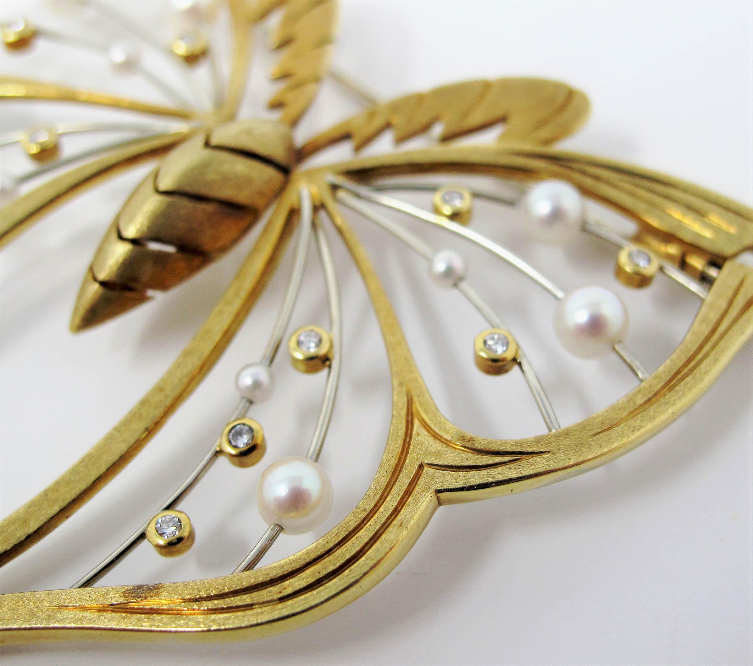 Extra Large Diamond and Pearl Butterfly Brooch Handmade 18 Karat Yellow Gold In Good Condition In Scottsdale, AZ
