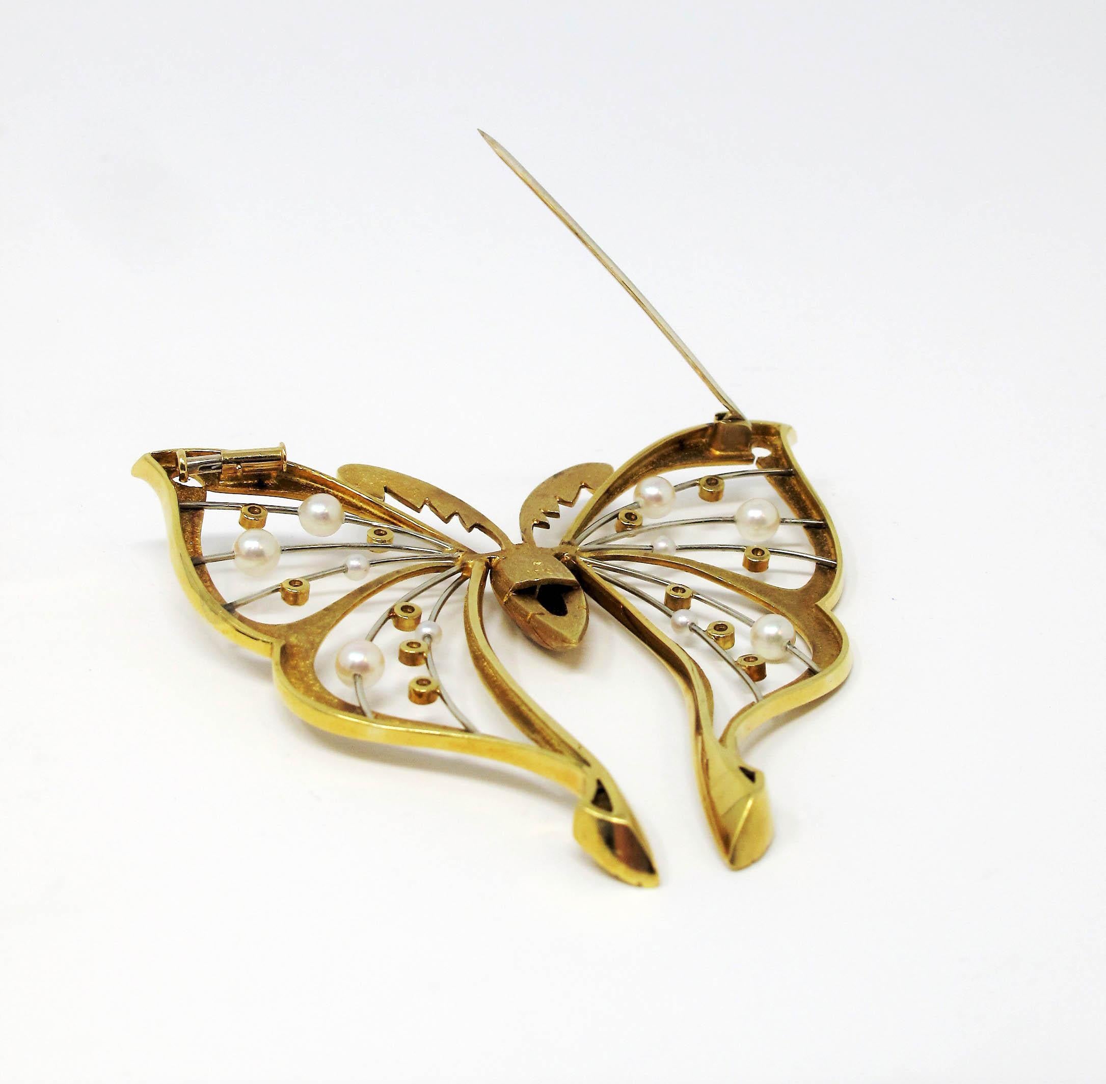 Extra Large Diamond and Pearl Butterfly Brooch Handmade 18 Karat Yellow Gold 3