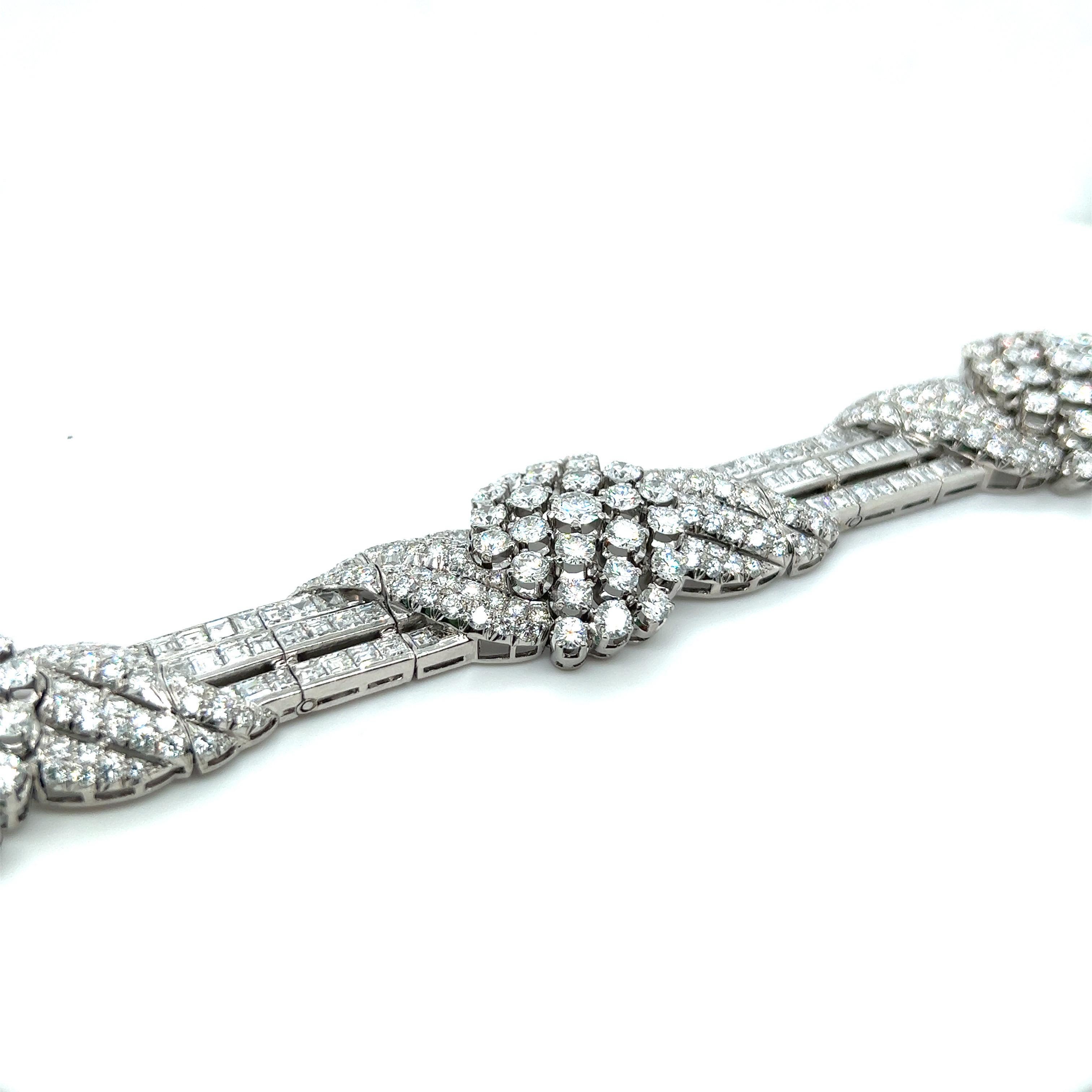 25 Carat Diamond and Platinum Cocktail Bracelet, circa 1950s In Good Condition In Zurich, CH