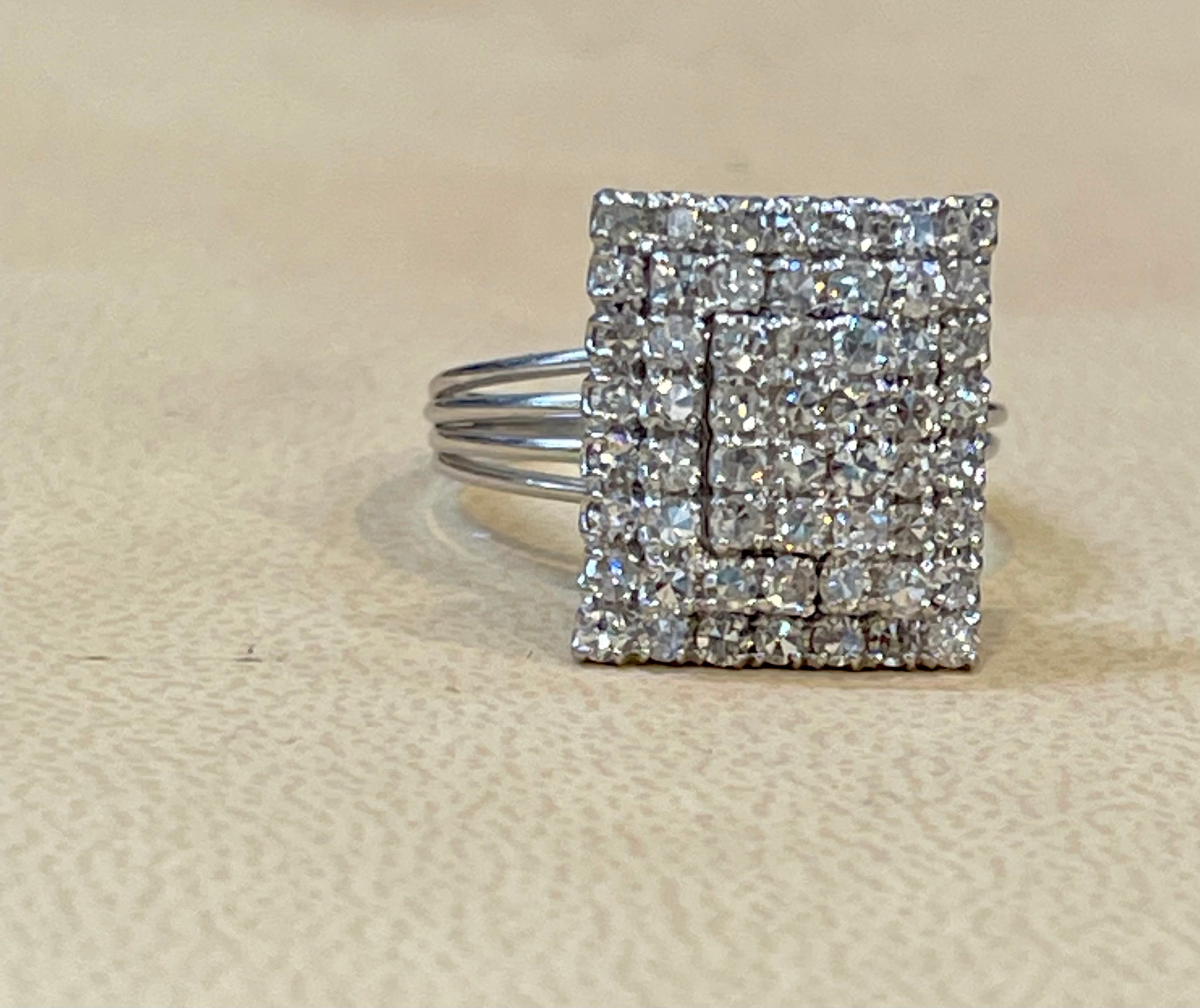 Round Cut 2.5 Carat Diamond Cluster Cocktail Ring 18 Karat White Gold 6.8 Grams Ring