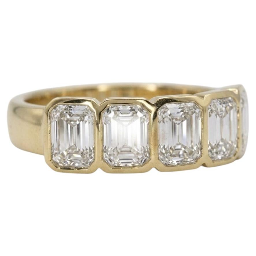 Ring mit fünf Diamanten in einer Zierfassung, 2,5 Karat