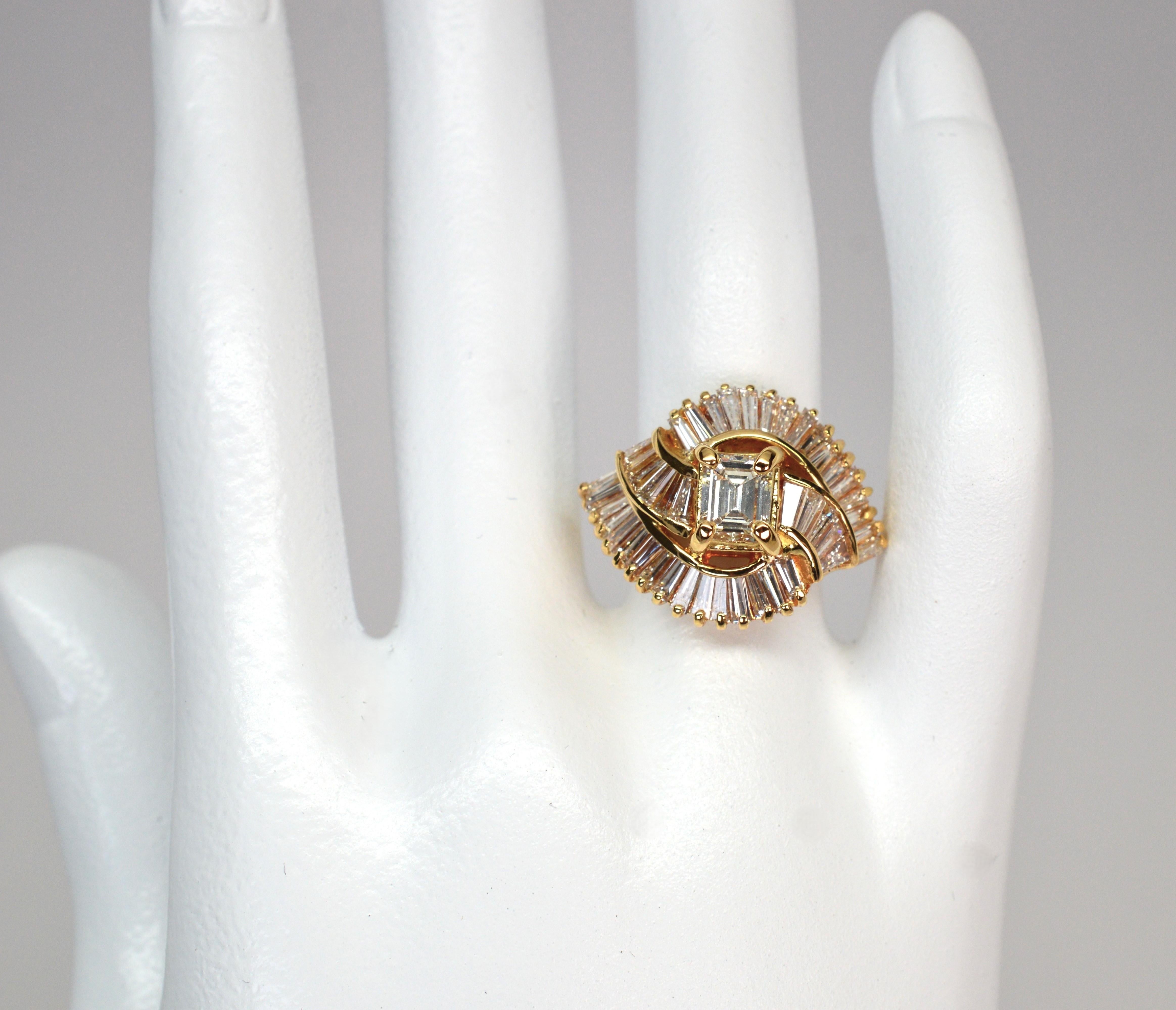 2.5 Carat Diamond Flair 18 Karat Yellow Gold Cocktail Ring In New Condition For Sale In Mount Kisco, NY