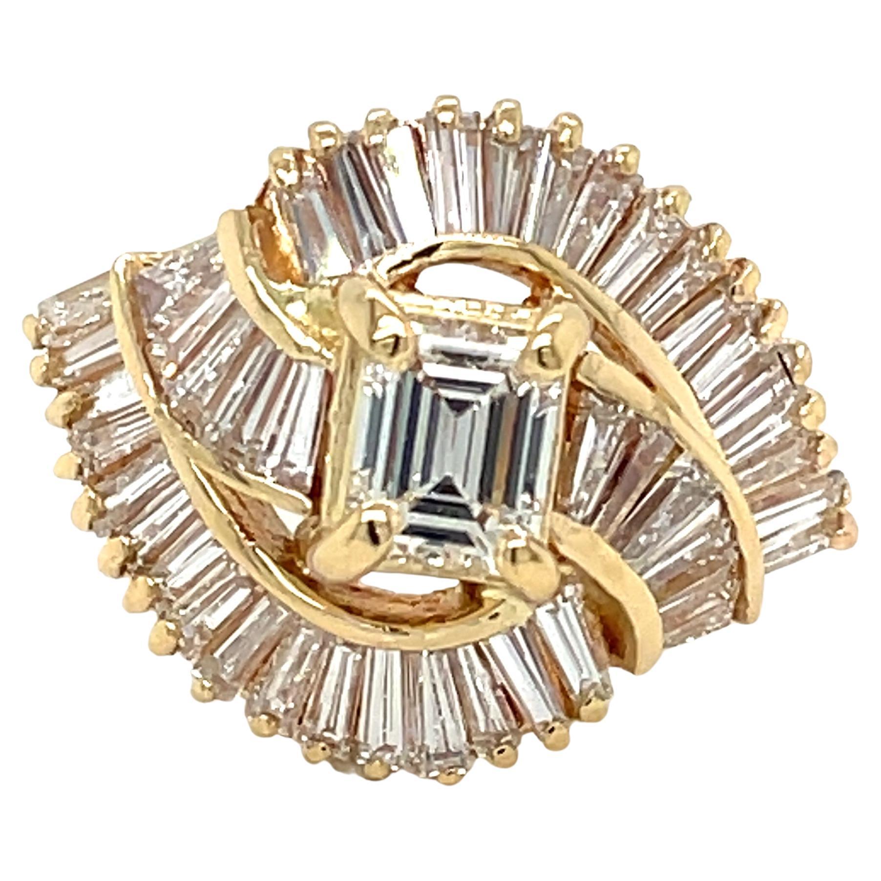 2.5 Carat Diamond Flair 18 Karat Yellow Gold Cocktail Ring