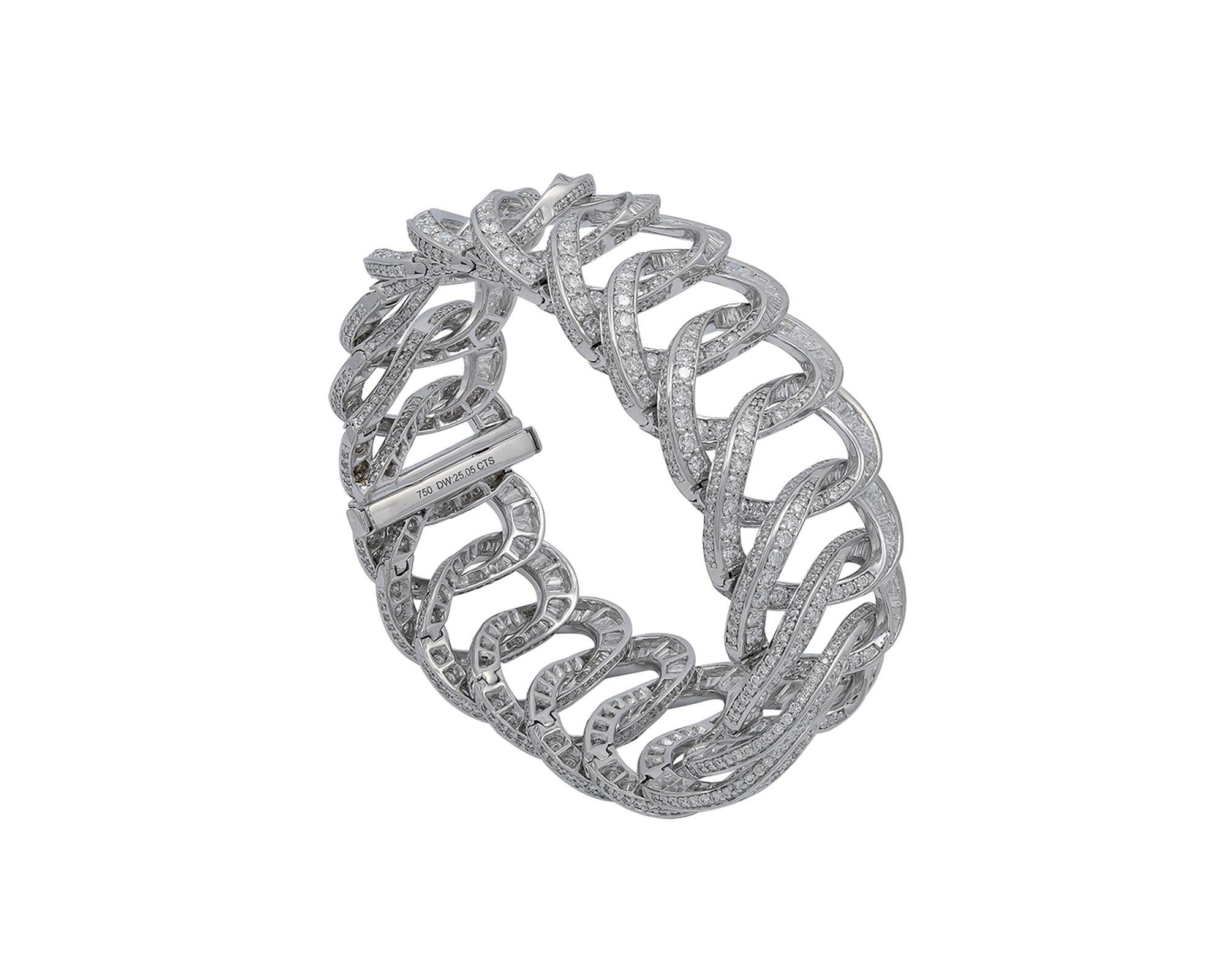 Mixed Cut Spectra Fine Jewelry, 25 Carat Diamond Link Bracelet For Sale