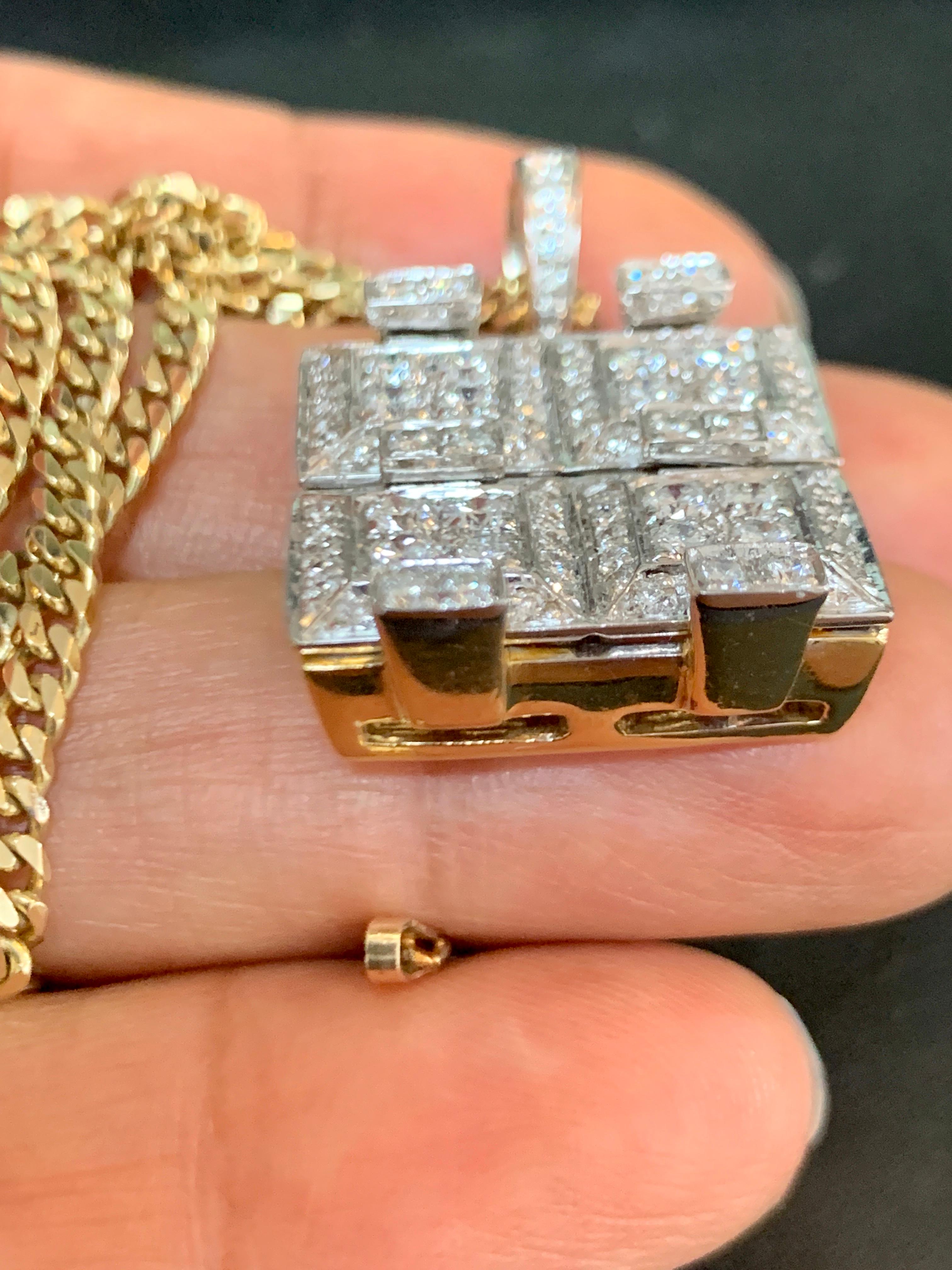 2.5 Carat Diamond Pendant/ Necklace 18 Karat Yellow Gold with Chain 3