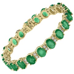 Bracelet tennis en or 18 carats avec émeraudes de 25 carats et diamants de 1,2 carat, état neuf