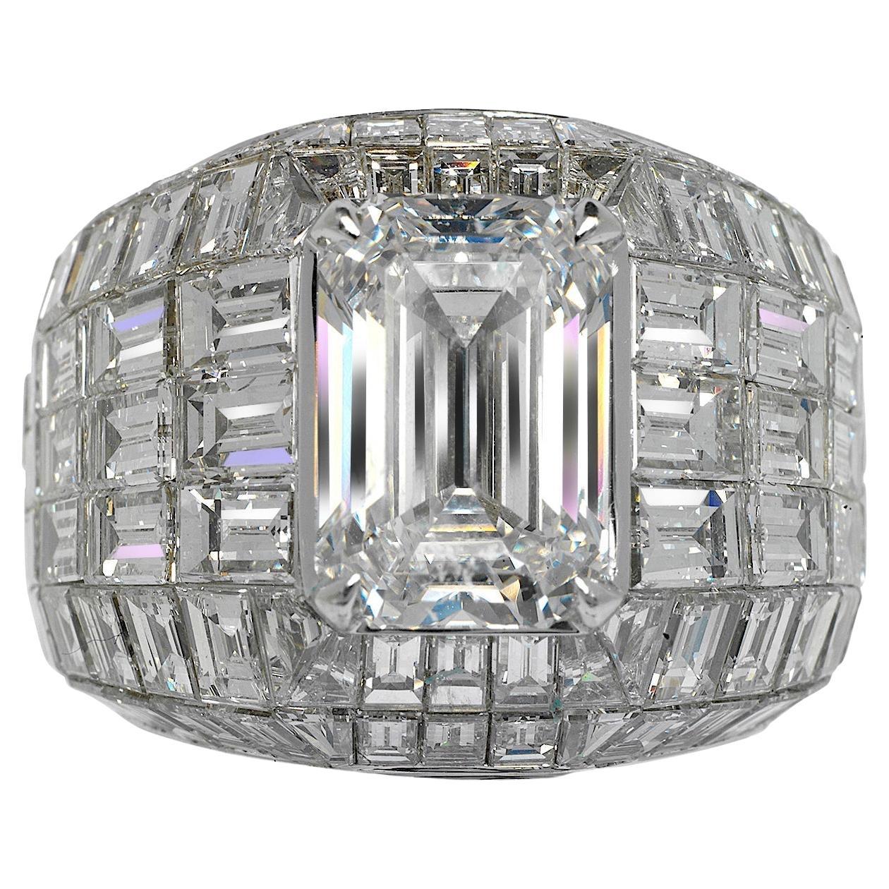 Bague de fiançailles avec diamant taille émeraude de 25 carats certifié GIA E VVS2 en vente
