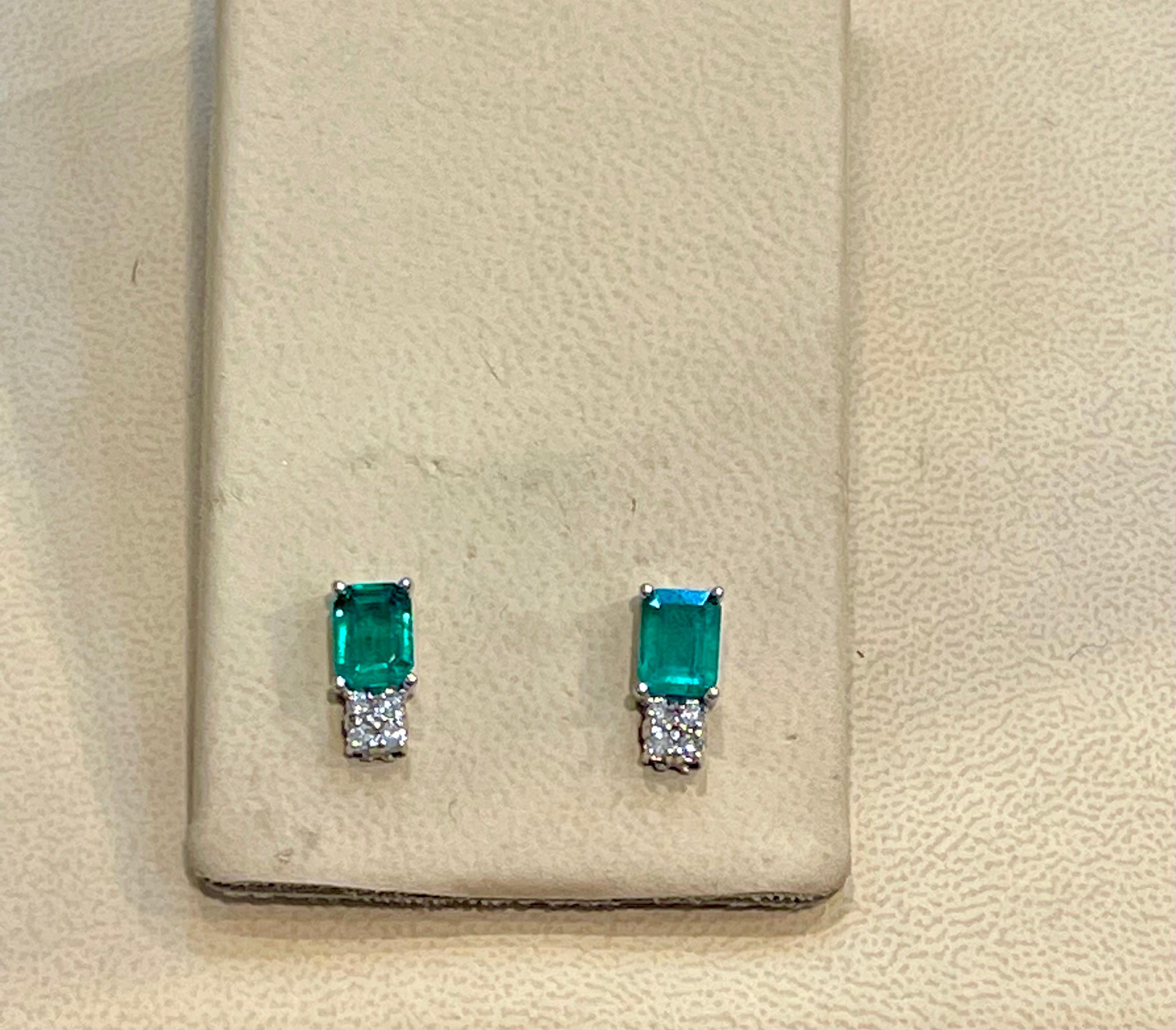Women's 2.5 Carat Emerald Cut Emerald & 0.50 Ct Diamond Stud Earrings 14 Kt White Gold