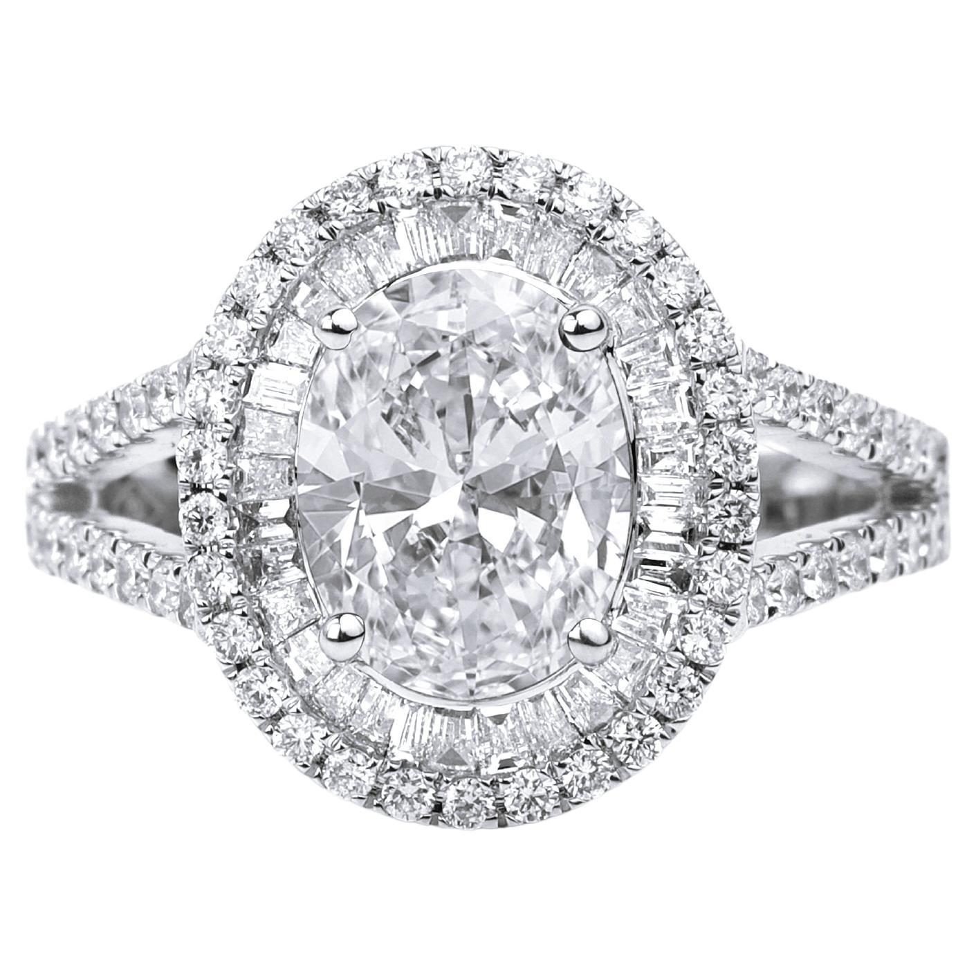 Bague de fiançailles avec double halo de diamants taille ovale de 2,5 carats certifiés G VS par le GIA