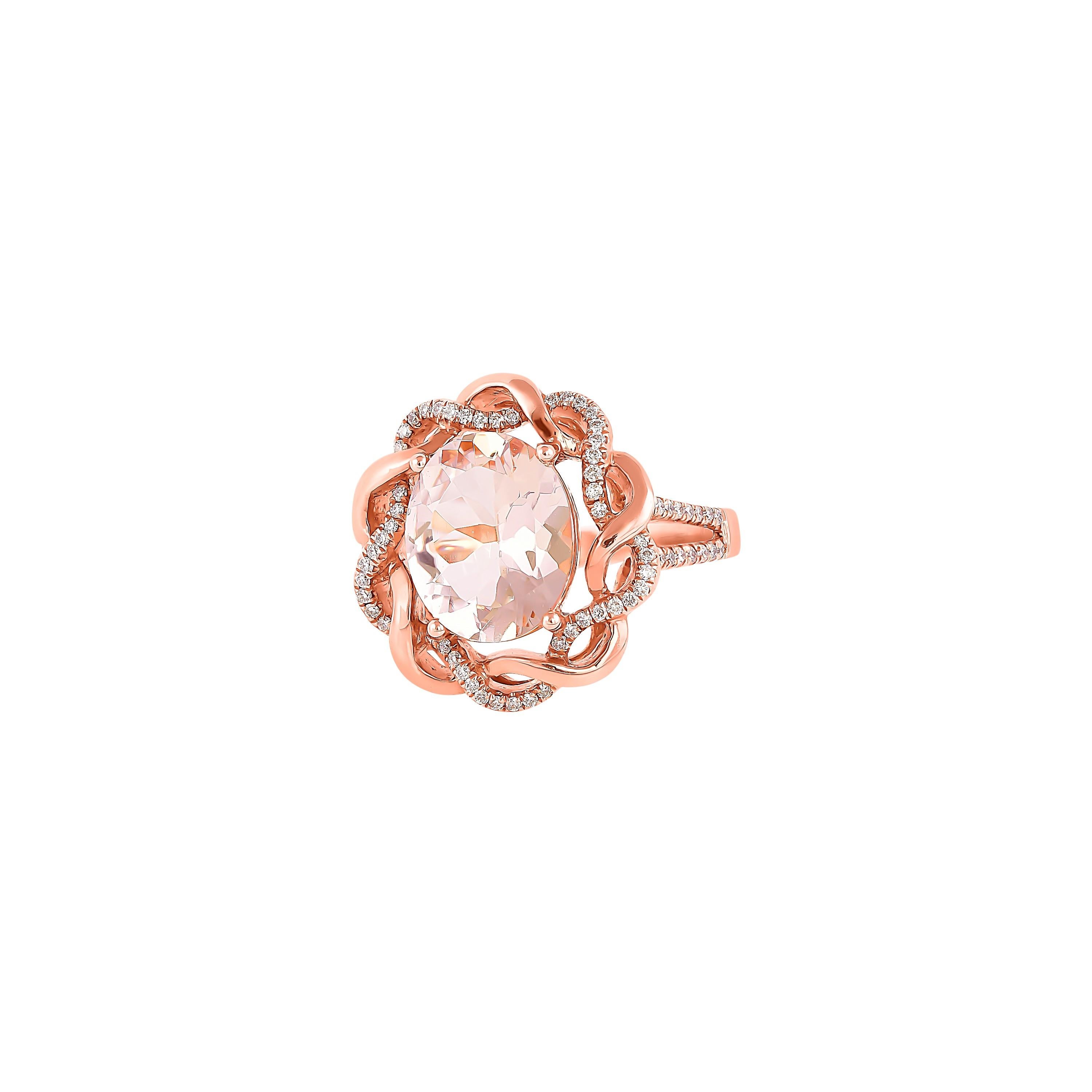 Contemporary 2.5 Carat Morganite and Diamond Ring in 18 Karat Rose Gold For Sale