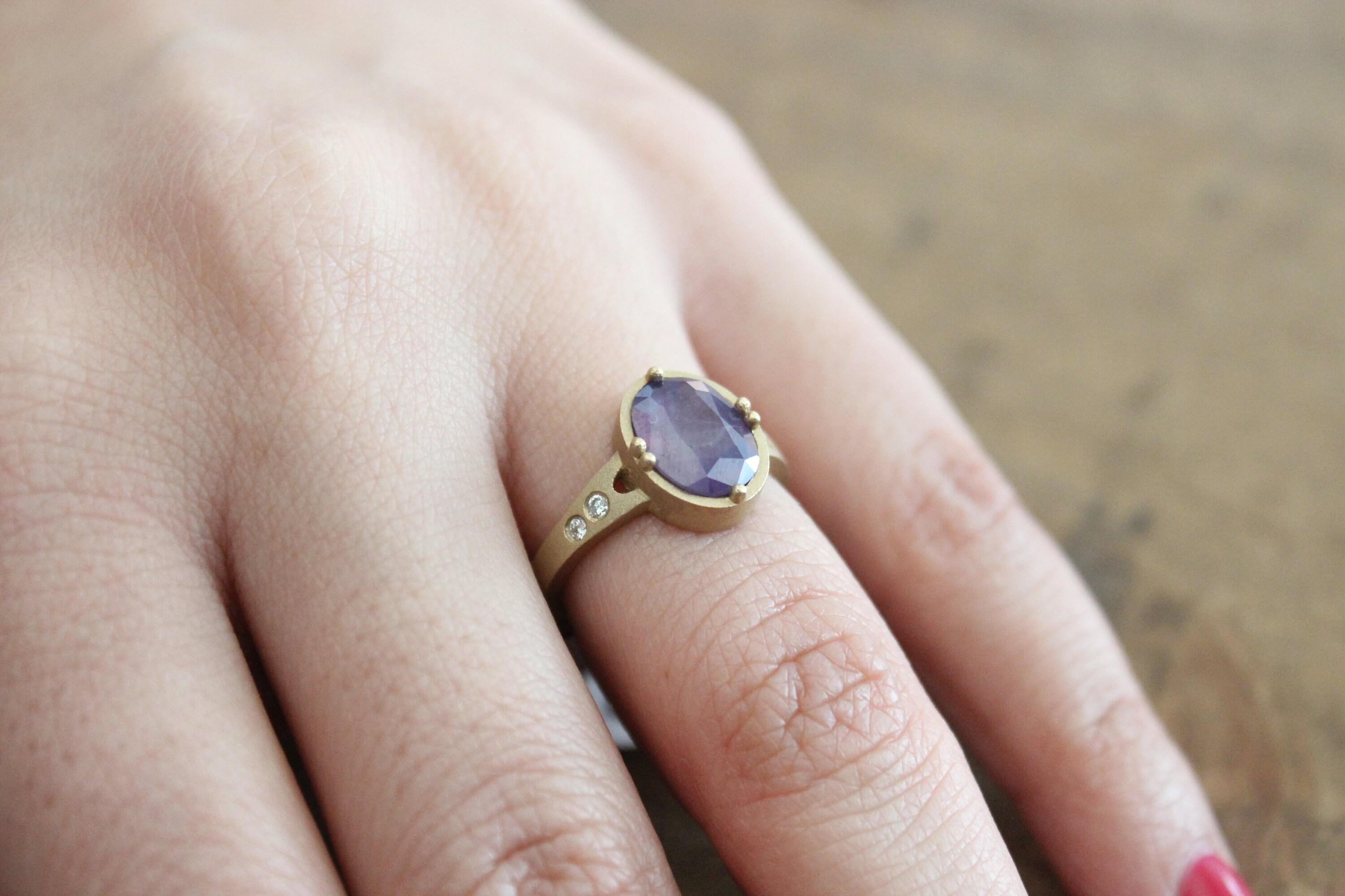 Art Nouveau 2.5 Carat Natural Purple Sapphire And Diamond 14k Yellow Gold Ring One Of A Kind
