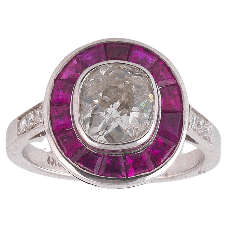 2.5 Karat Altschliff Diamant Rubin Weißgold Cluster-Ring im Angebot