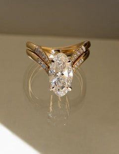2.5 Carat Oval Statement Brilliant White 14K  Gold Modern Nobility Diamond Ring