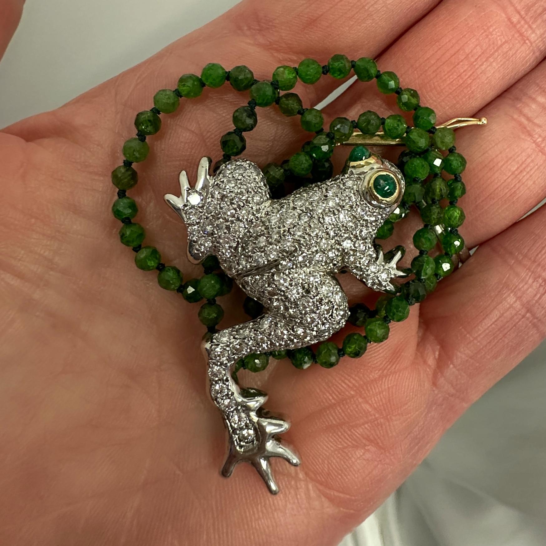2.5 Carat Pavé Diamond Frog Pendant in White Gold on Chrome Diopside Bead Chain For Sale 4