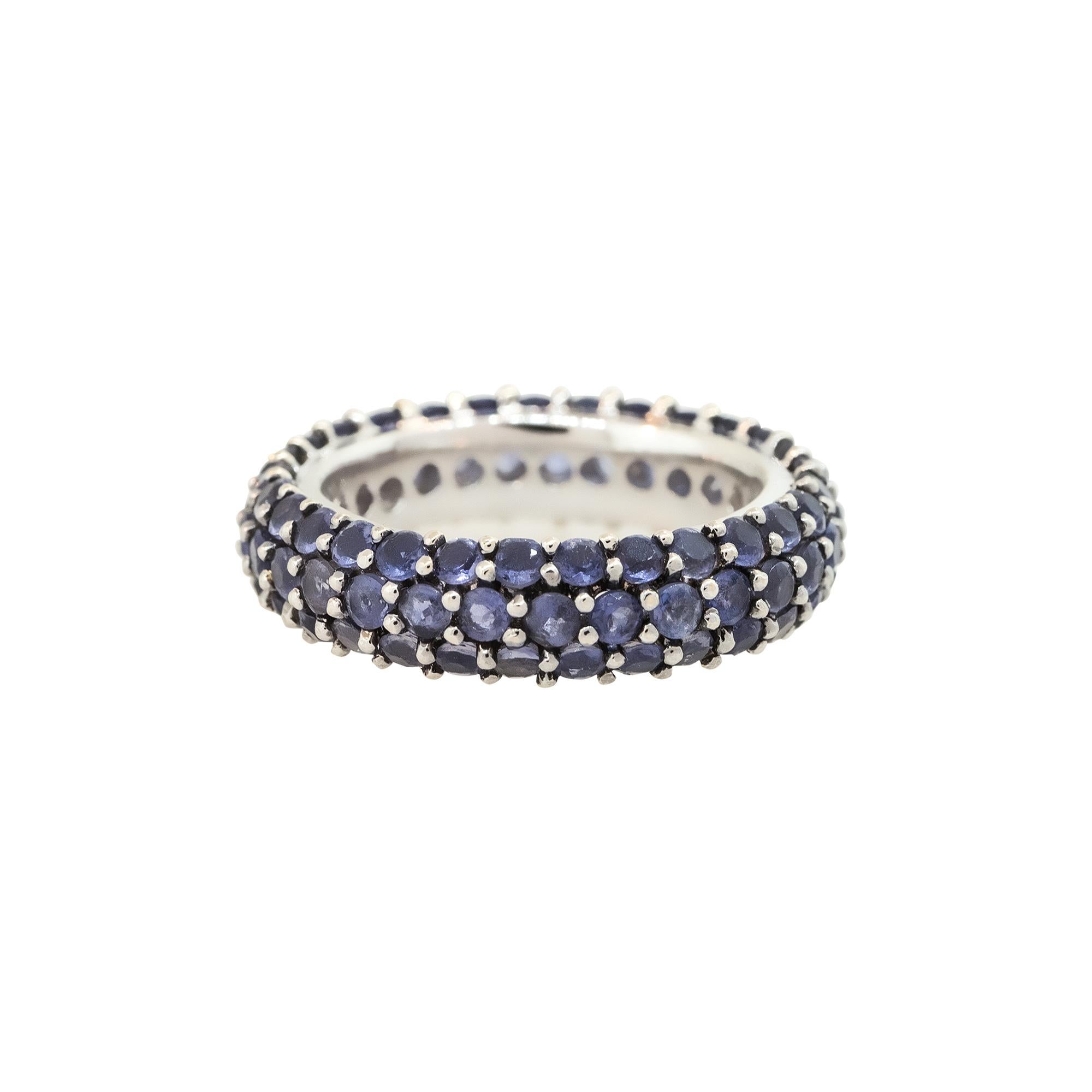 Material: 18k White Gold
Gemstone Details: Approx. 2.50ctw of Pave set Tanzanite
Size: 7
Weight: 4.3dwt
Additional Details: This item comes with a presentation box!
SKU: A30315704