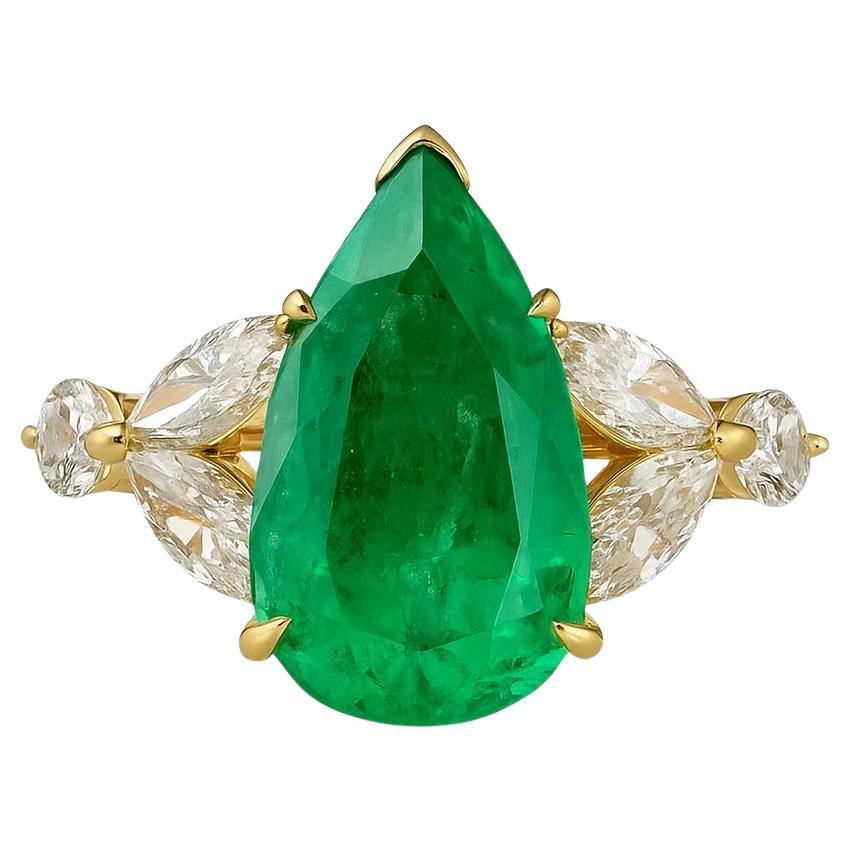 Bague en émeraude colombienne de 2,5 carats en forme de poire et diamant