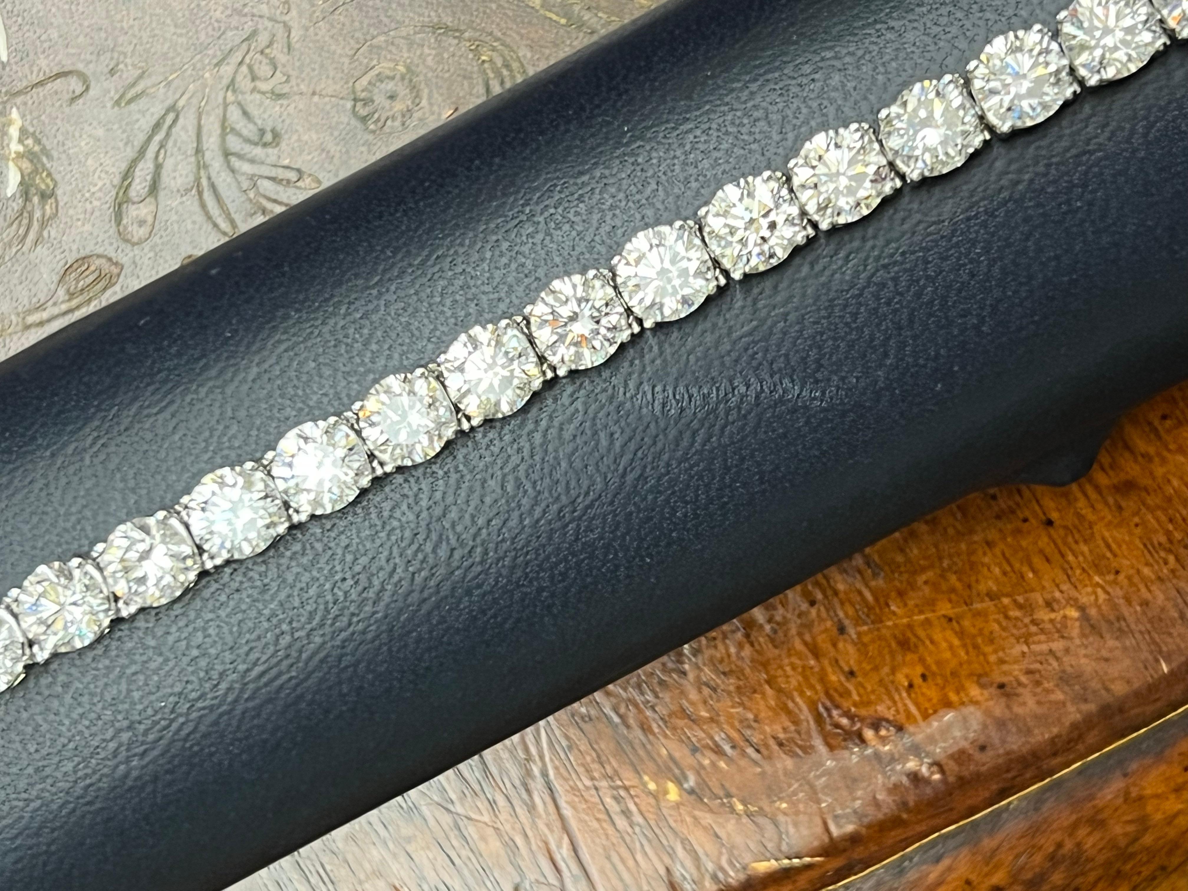 25 Karat Diamant-Tennisarmband mit Rundschliff für Damen oder Herren im Angebot