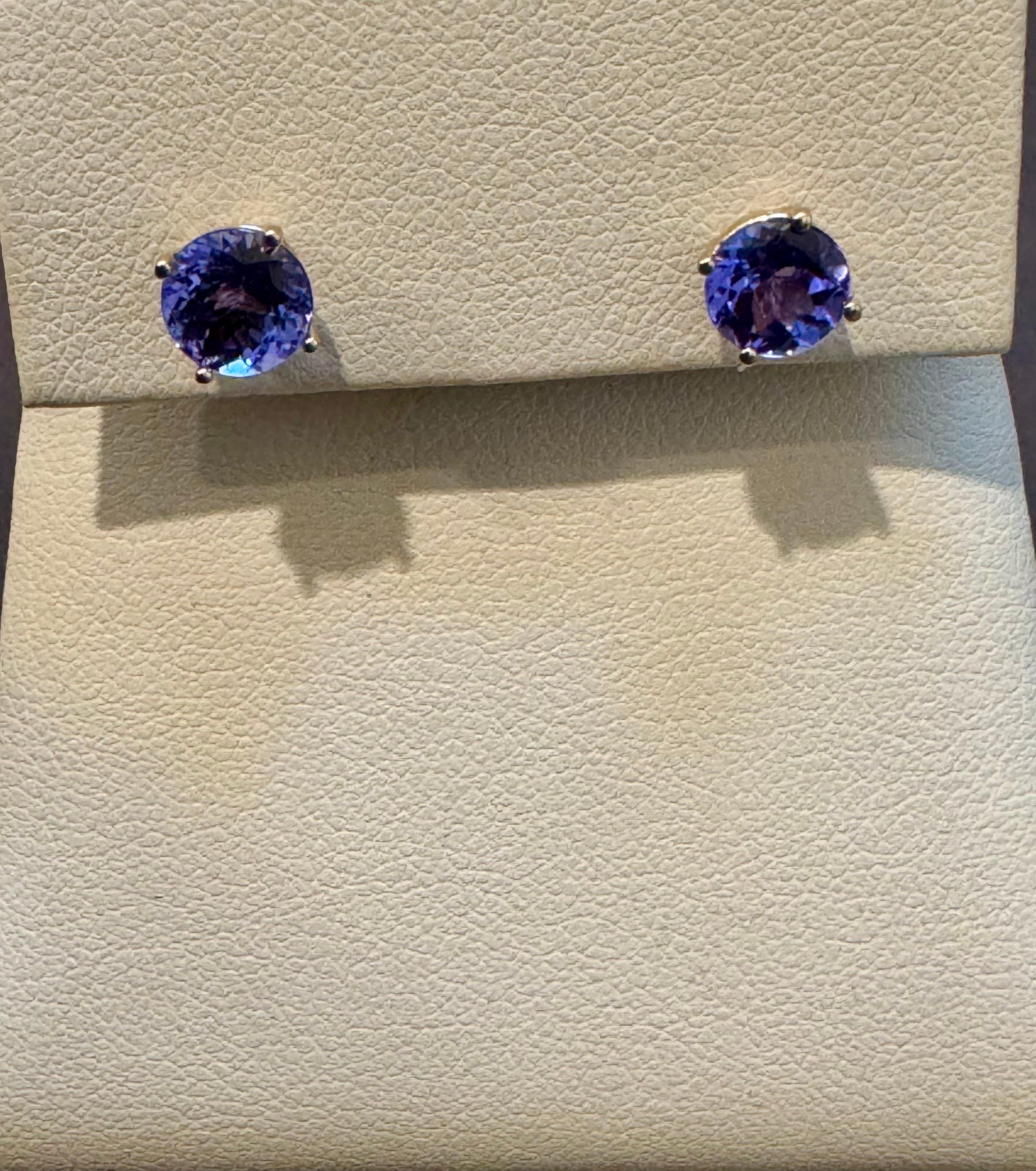 Round Cut 2.5 Carat Round Tanzanite Stud Earrings 14 Karat Yellow Gold, Post Back For Sale