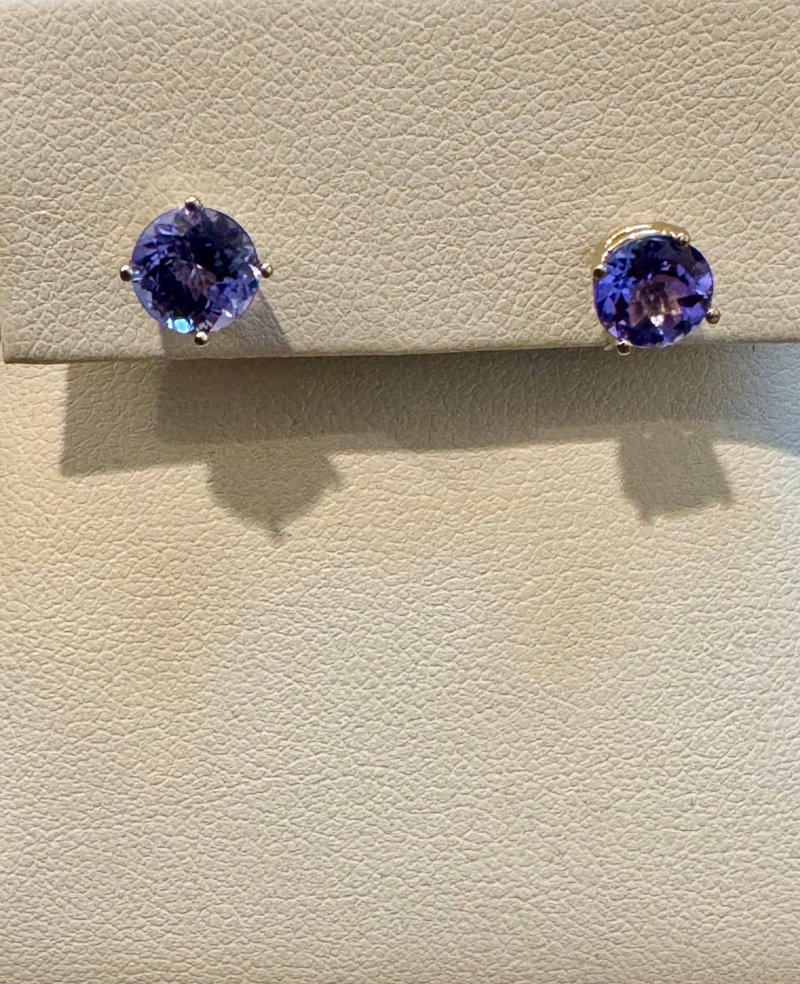 Women's 2.5 Carat Round Tanzanite Stud Earrings 14 Karat Yellow Gold, Post Back For Sale