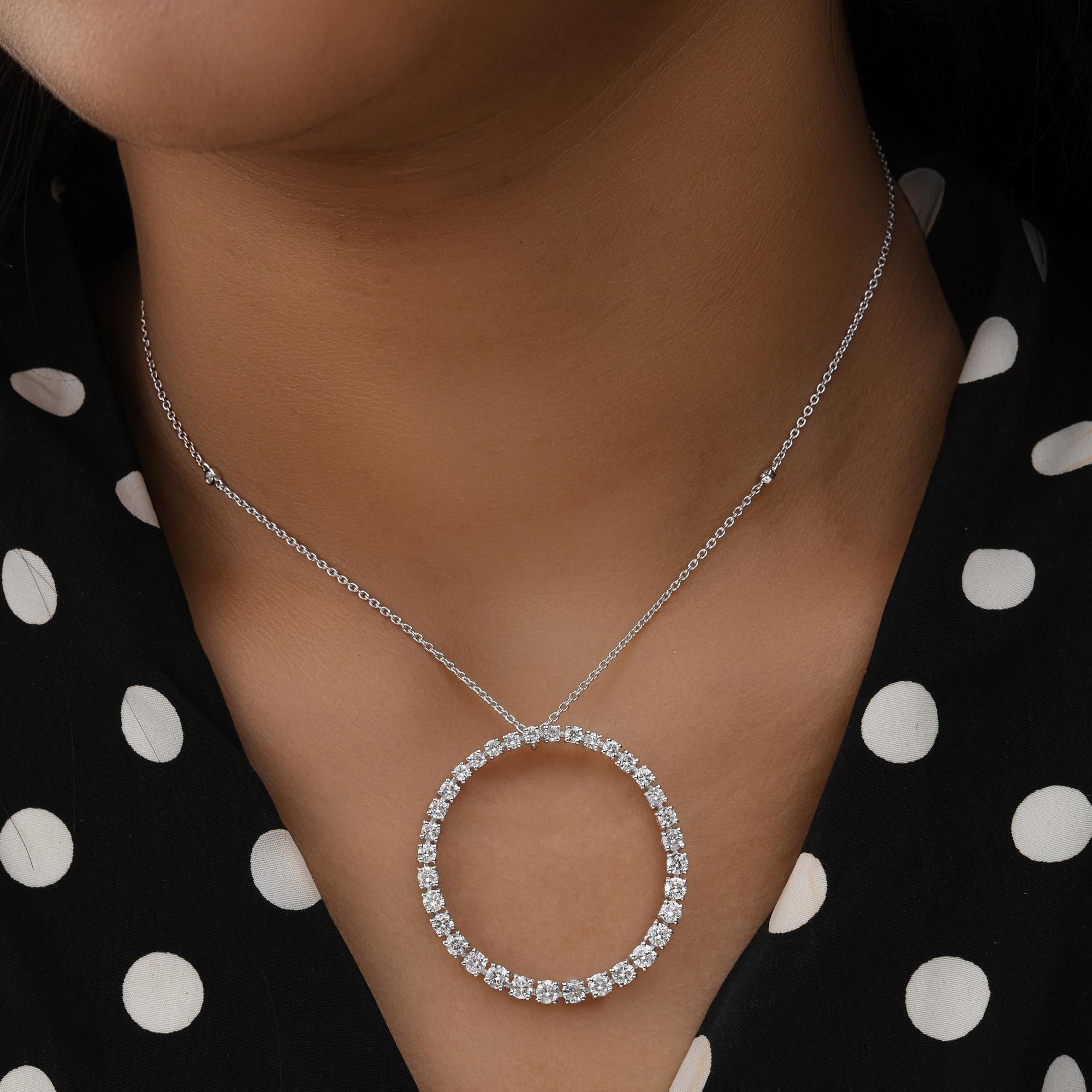 Donna Collana con ciondolo a cerchio con diamanti tondi e brillanti da 2,5 carati SI/H in oro bianco 18k in vendita