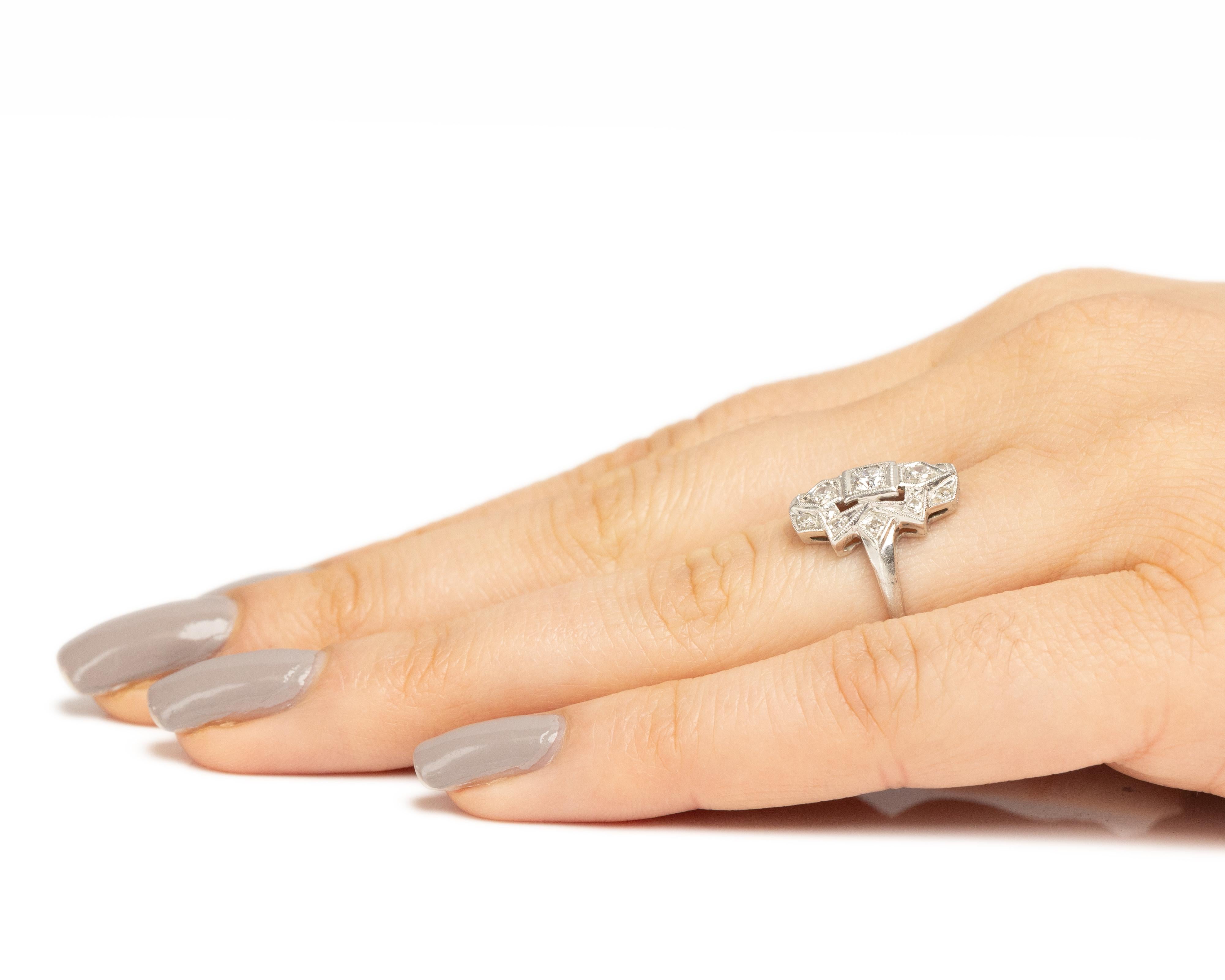 Women's .25 Carat Total Weight Art Deco Diamond Platinum Engagement Ring For Sale
