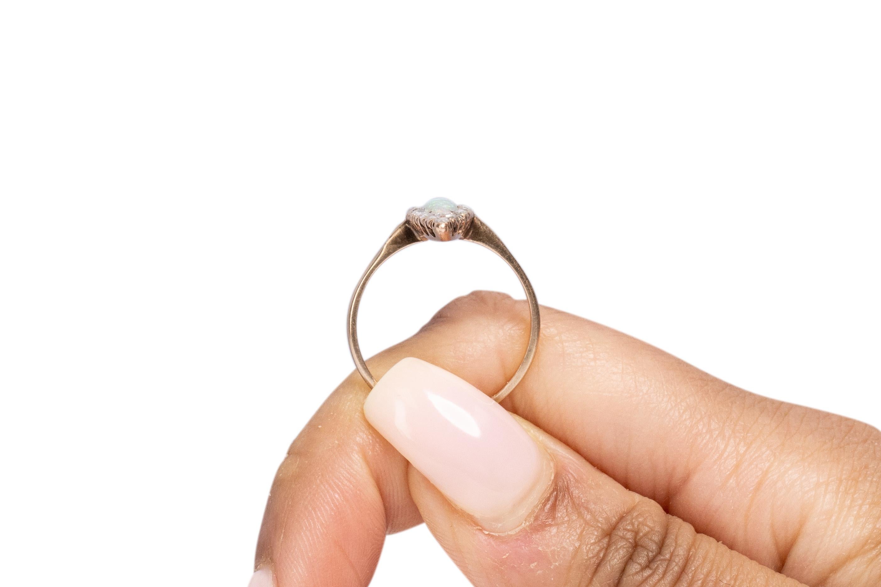Bague victorienne en or rose 14 carats avec opale et diamants d'un poids total de 0,25 carat en vente 2