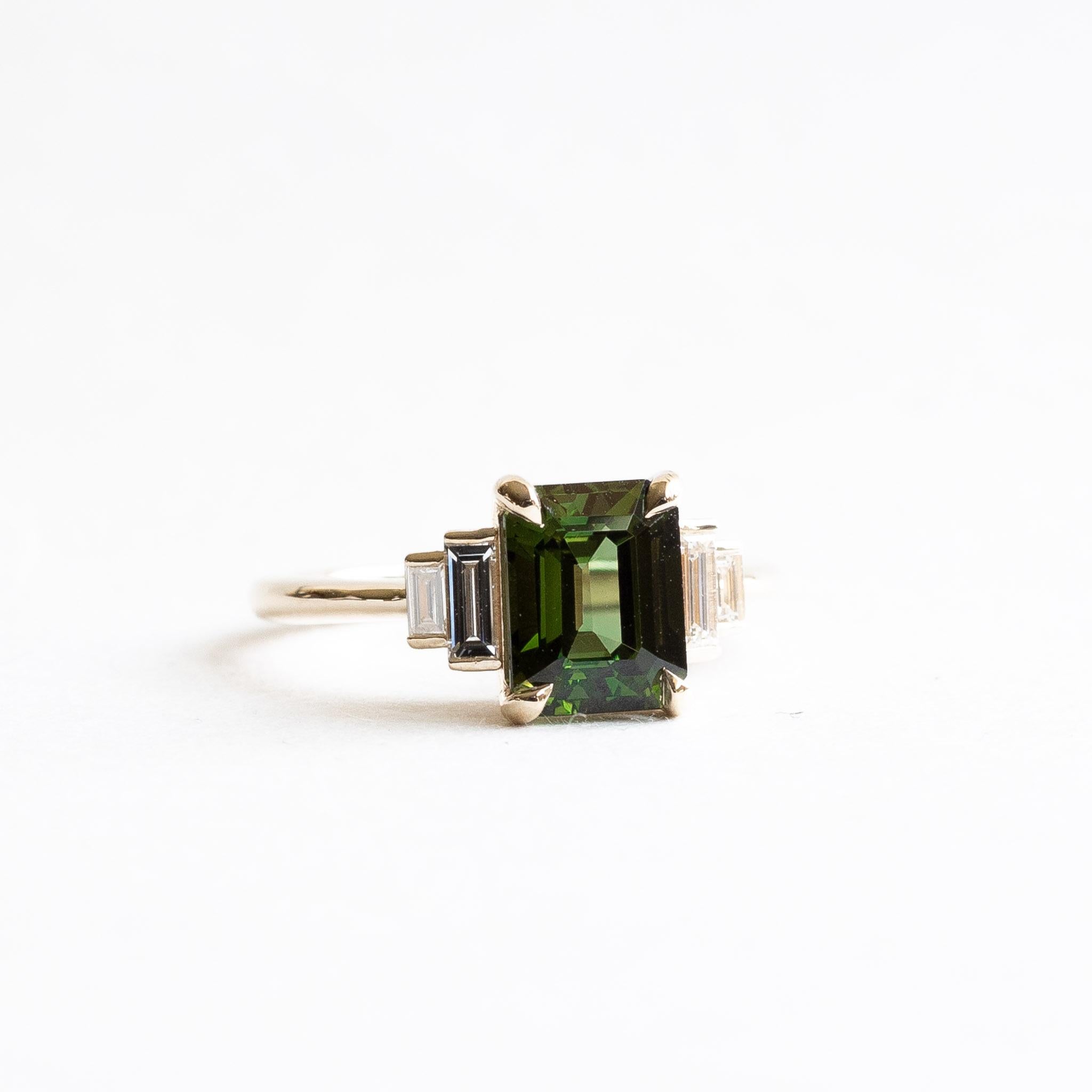 2,5 Karat Turmalin-Diamant-Verlobungsring (Smaragdschliff) im Angebot