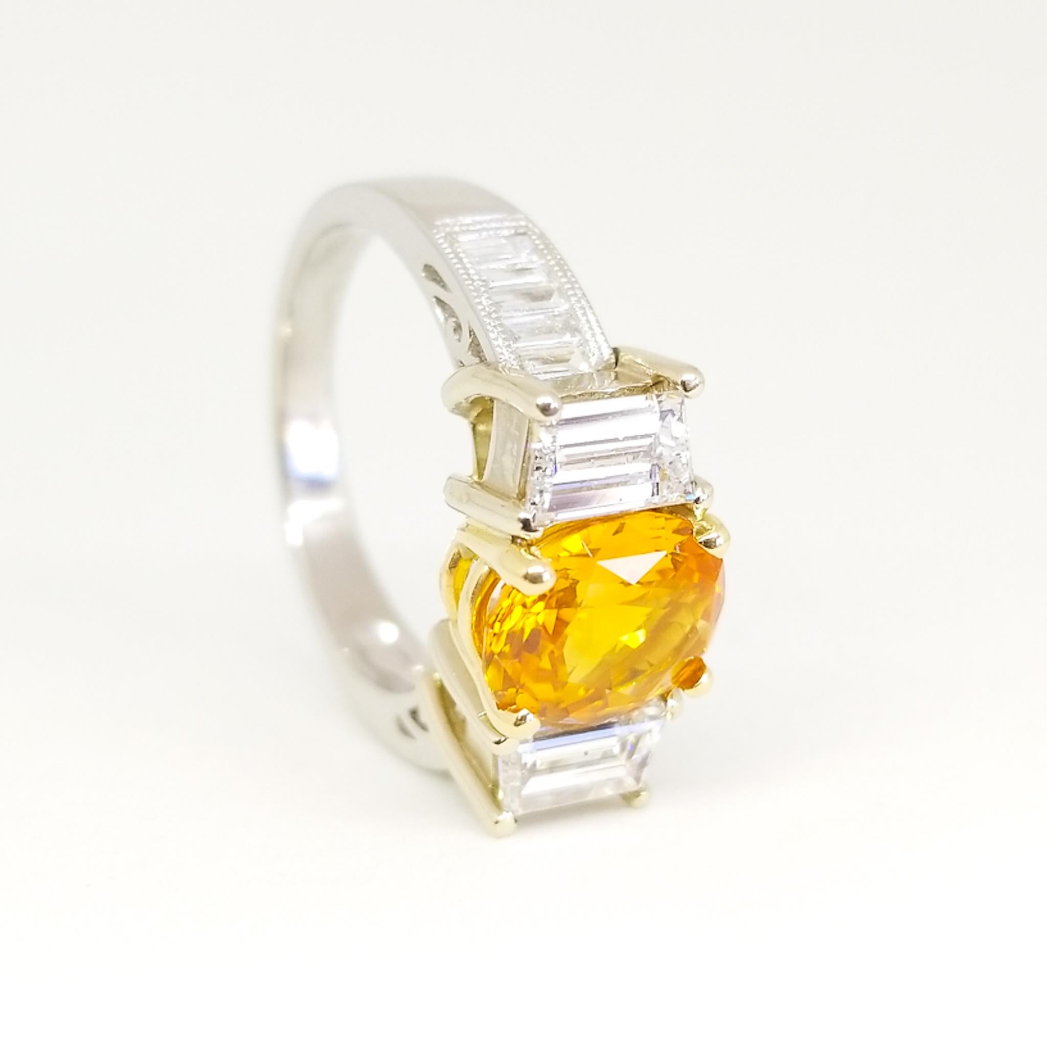 Zafiro vivo de 2,5 quilates Anillo de diamantes baguette trapezoidal de 1,5 quilates Platino 18KY en venta 4