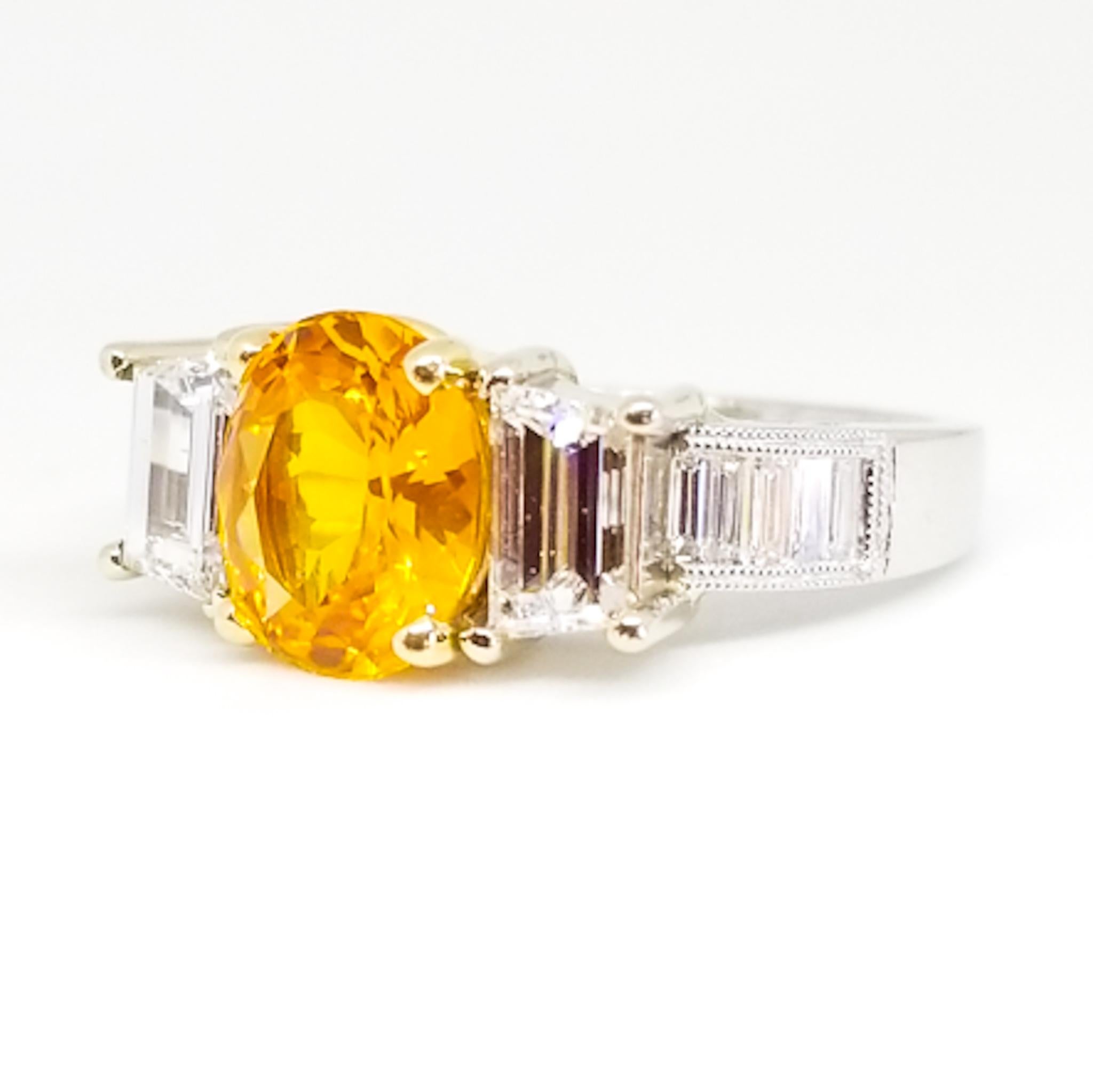Zafiro vivo de 2,5 quilates Anillo de diamantes baguette trapezoidal de 1,5 quilates Platino 18KY en venta 5