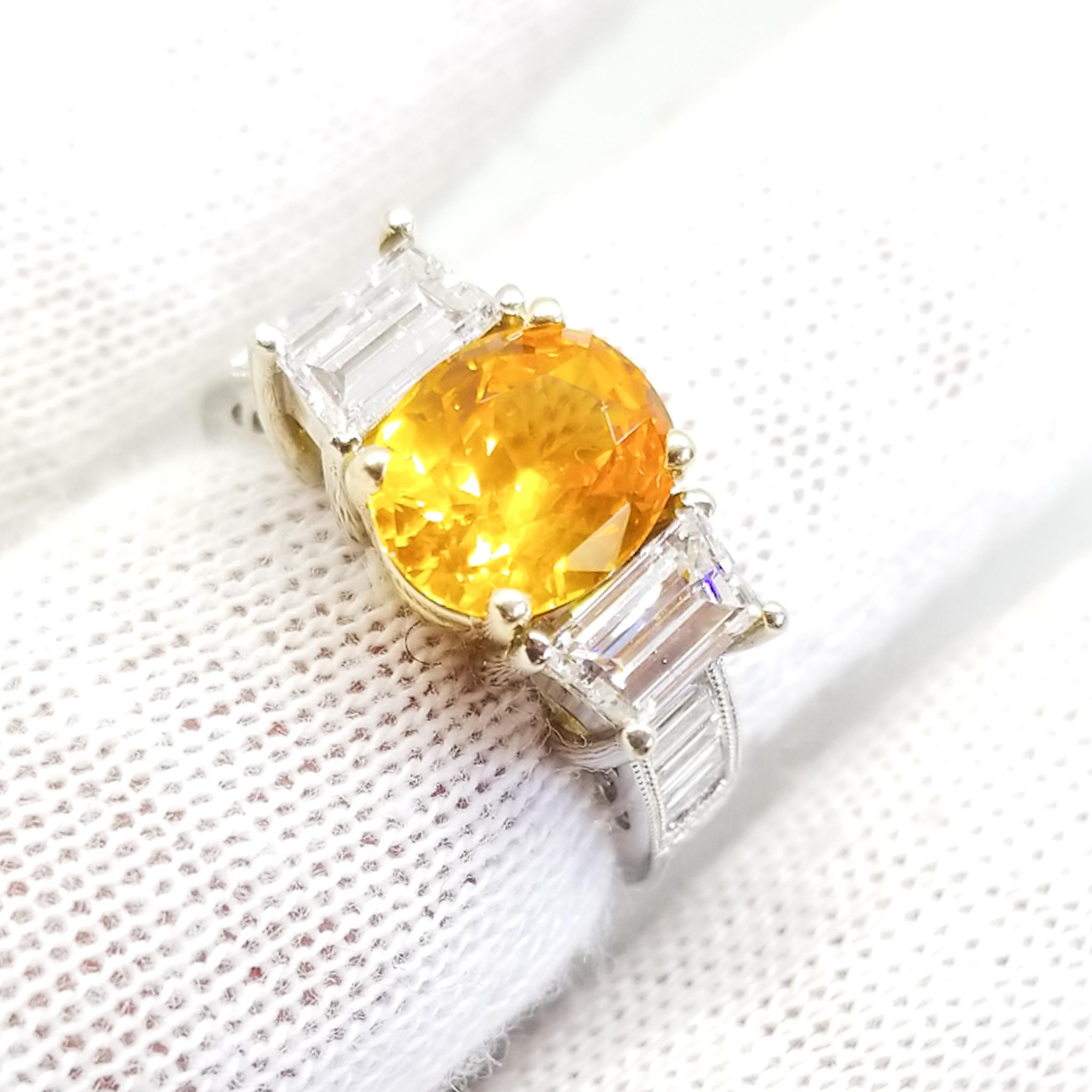 Zafiro vivo de 2,5 quilates Anillo de diamantes baguette trapezoidal de 1,5 quilates Platino 18KY en venta 8