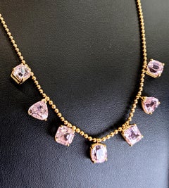25 carats Rose' natural Kunzite gems multiple cuts necklace in 18k yellow gold