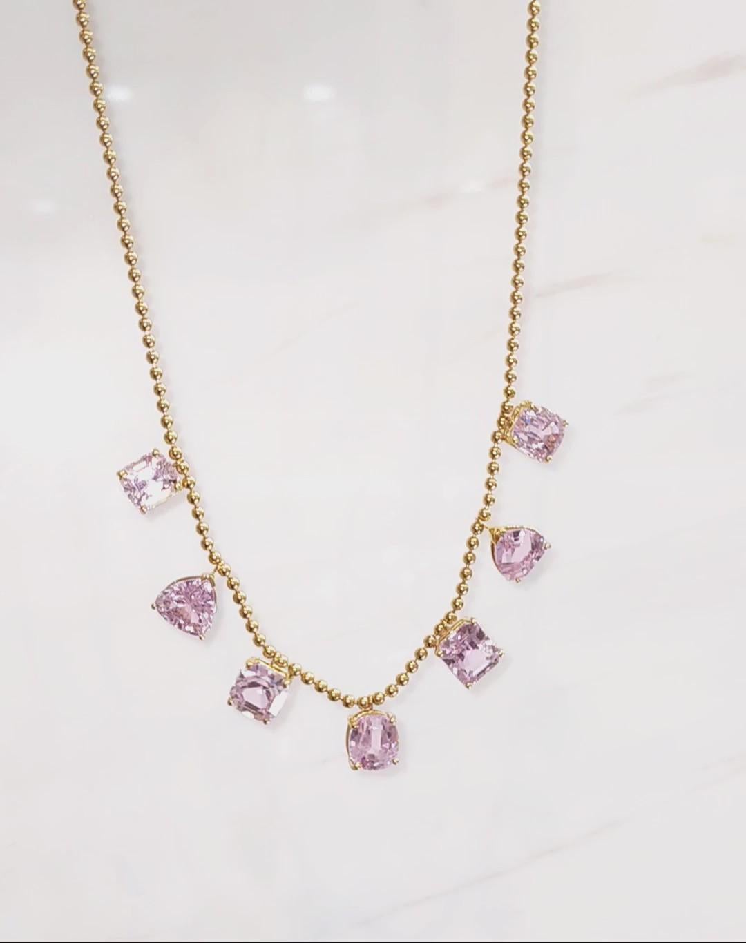25 carats Rose' natural Kunzite gems multiple cuts necklace in 18k yellow gold For Sale 1