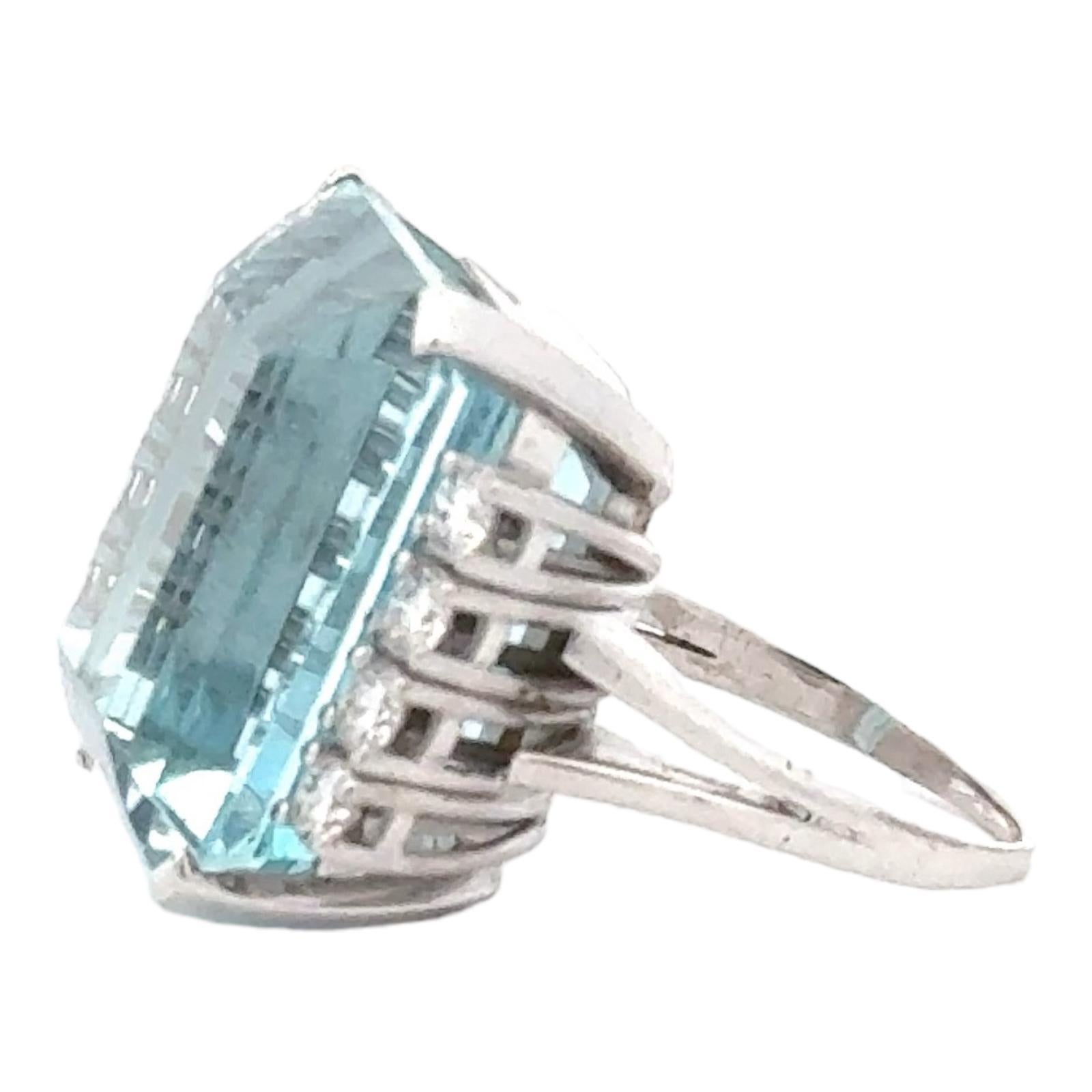 Women's 25 CT Emerald Cut Aquamarine Diamond 18 Karat White Gold Cocktail Ring