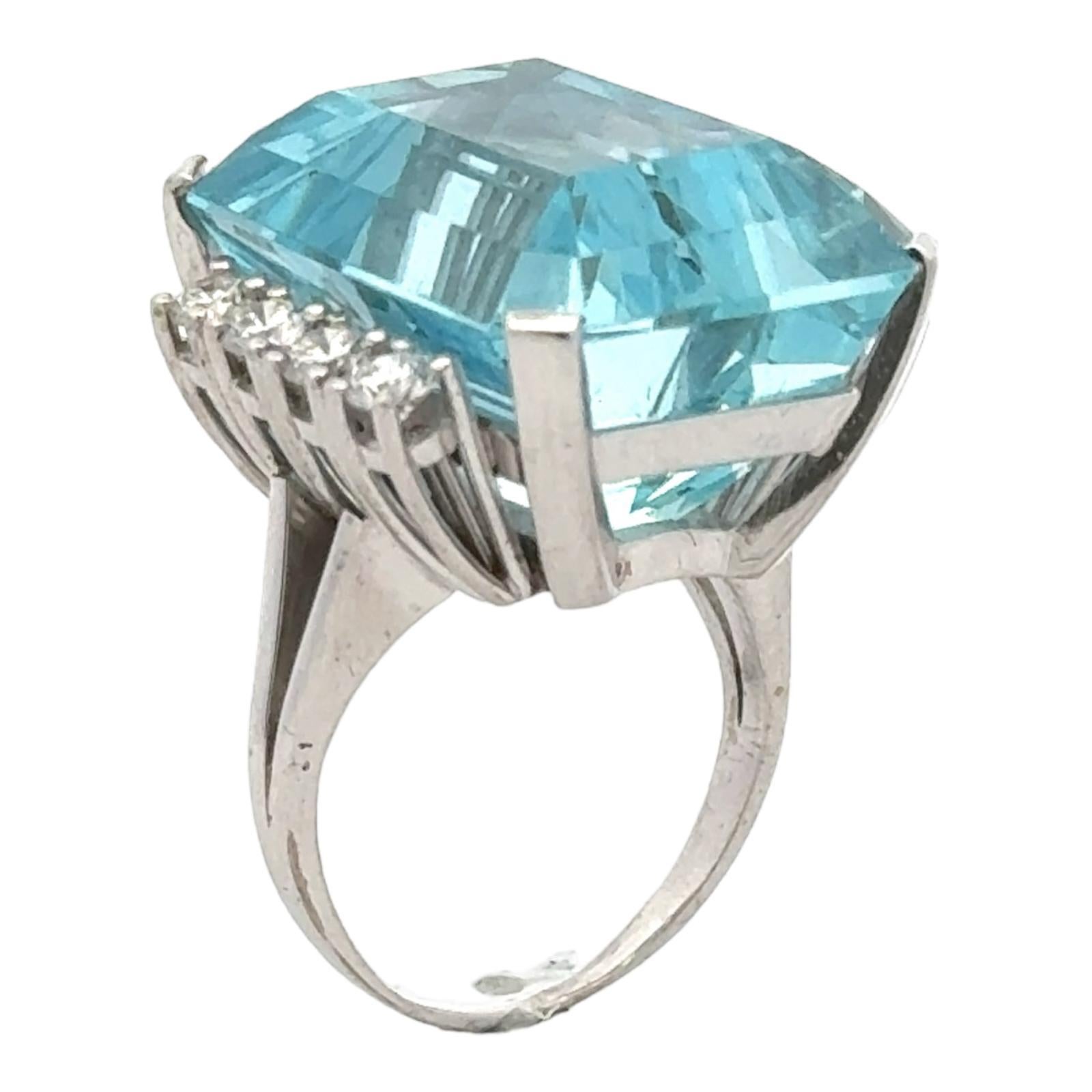 25 CT Emerald Cut Aquamarine Diamond 18 Karat White Gold Cocktail Ring 2