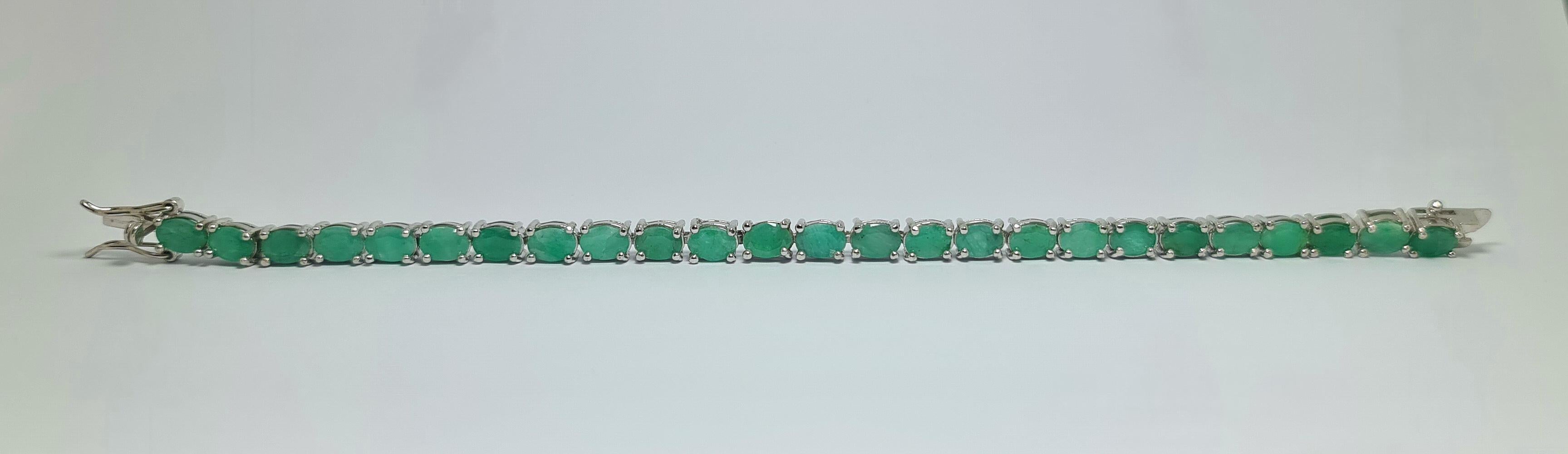 Oval Cut 25 Ct Natural Emerald Tennis Bracelet Set in .925 Sterling Silver Rhodium Plate For Sale
