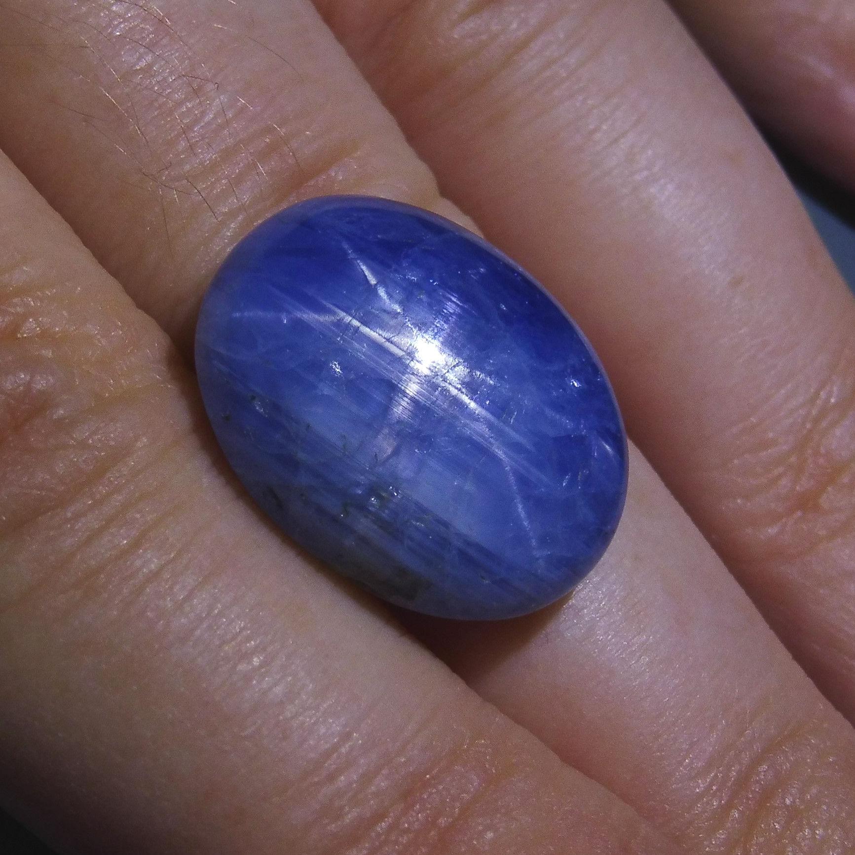 25 ct Oval Star Sapphire For Sale 2