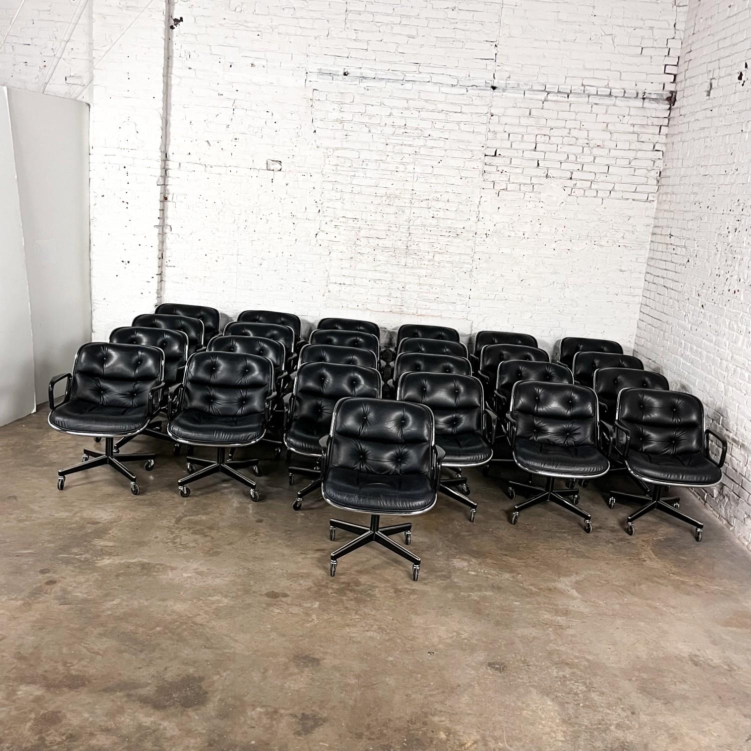 25 Poltrone direzionali di Charles Pollock per Knoll in pelle nera e base a 4 punte In condizioni buone in vendita a Topeka, KS
