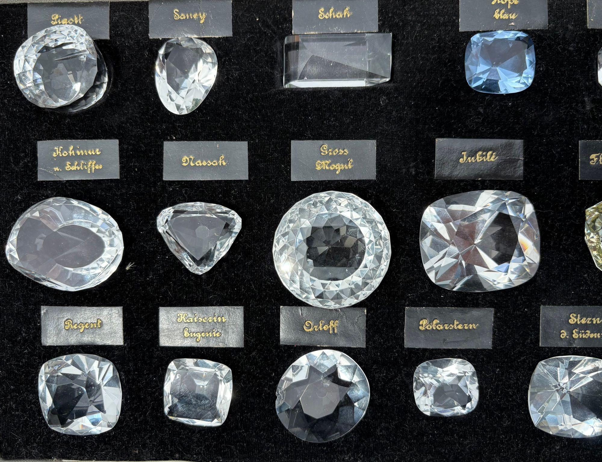 25 Glass Reproductions of Historical Diamonds, Leather Pad Case, Sotheby's Prov. For Sale 10