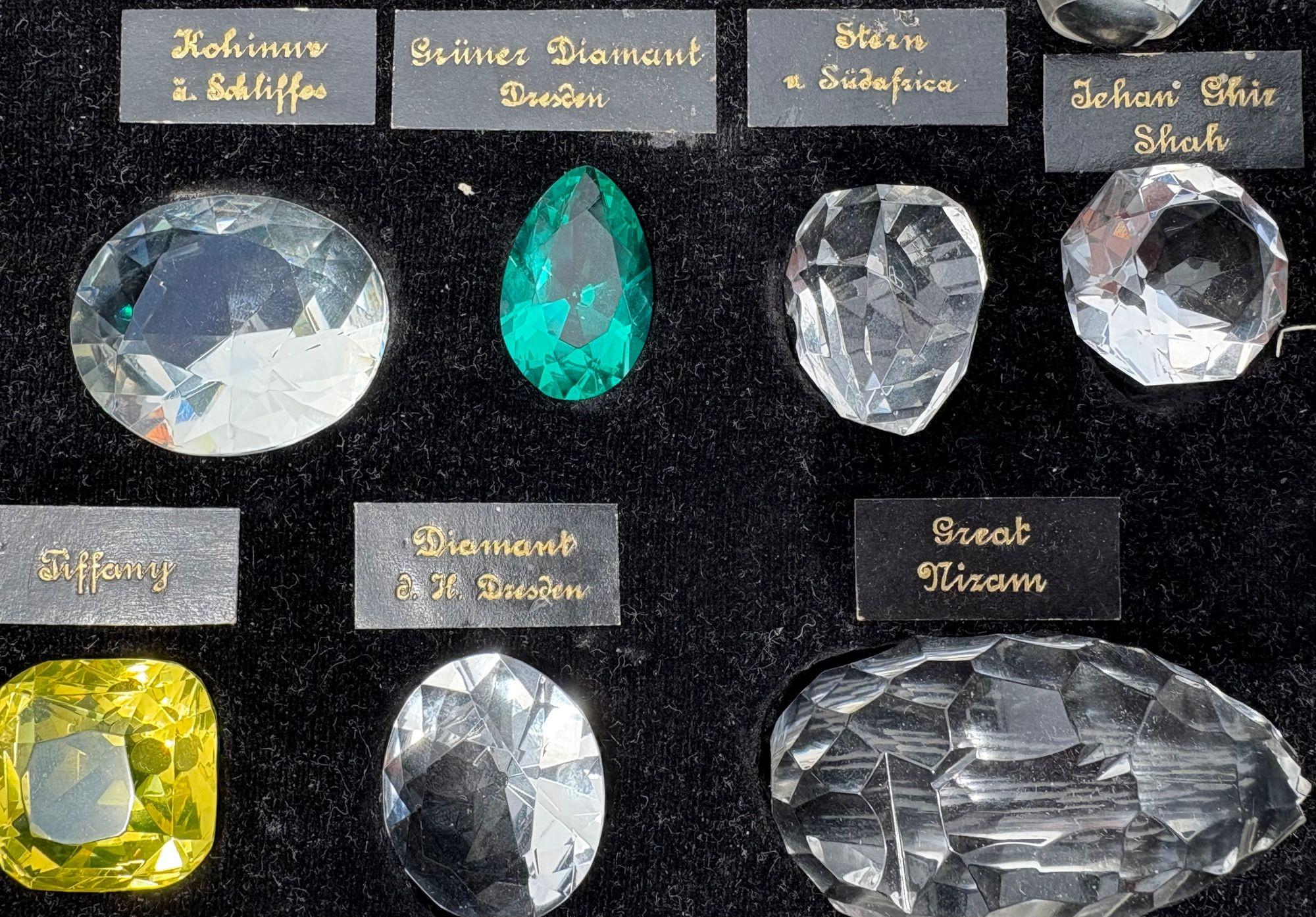 25 Glass Reproductions of Historical Diamonds, Leather Pad Case, Sotheby's Prov. For Sale 14