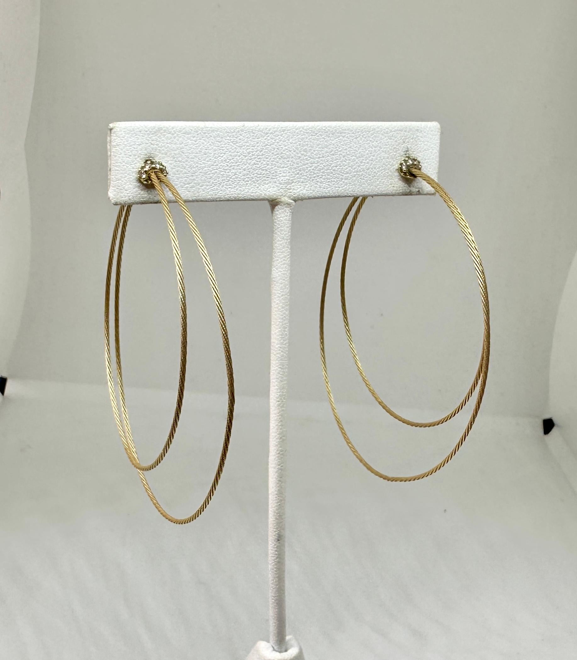 Orecchini a cerchio con diamanti da 2,5 pollici Orecchini a goccia intrecciati in oro 14 carati In condizioni ottime in vendita a New York, NY